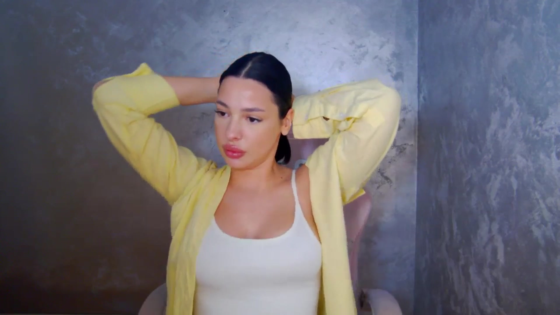 Gallery image thumbnail from meliiis_'s myfreecams stream on, 04/06/2026, 15:47 image 10 of 20