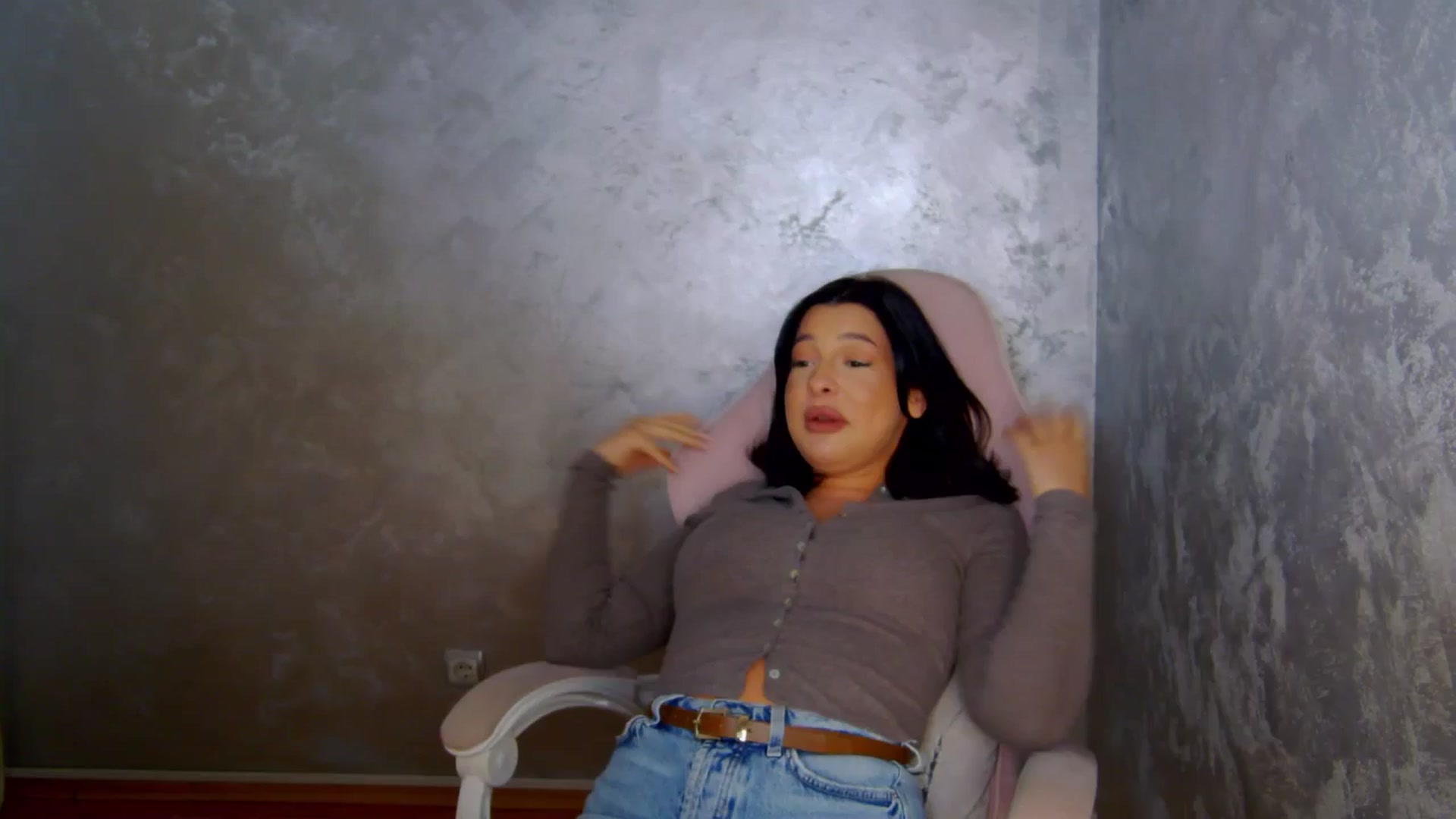 Gallery image thumbnail from meliiis_'s myfreecams stream on, 04/08/2026, 15:02 image 1 of 20