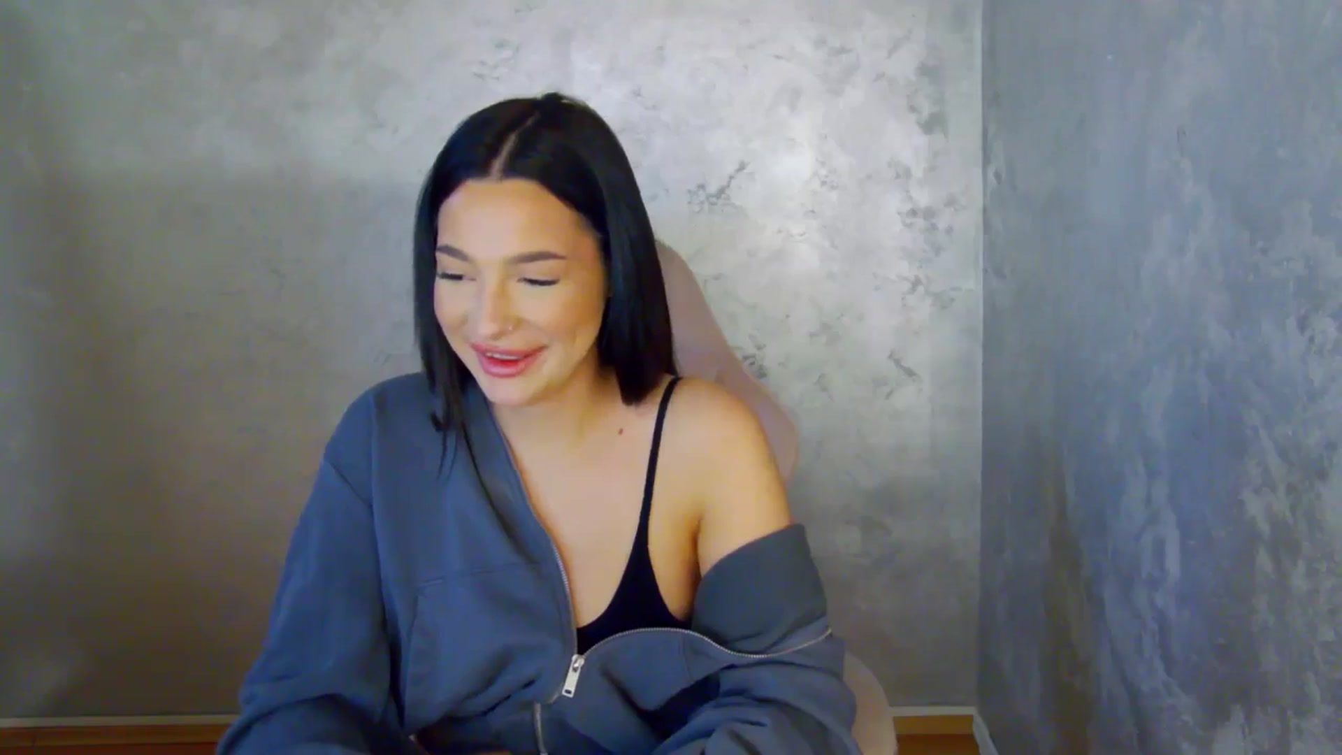 Gallery image thumbnail from meliiis_'s myfreecams stream on, 04/16/2026, 13:57 image 4 of 20