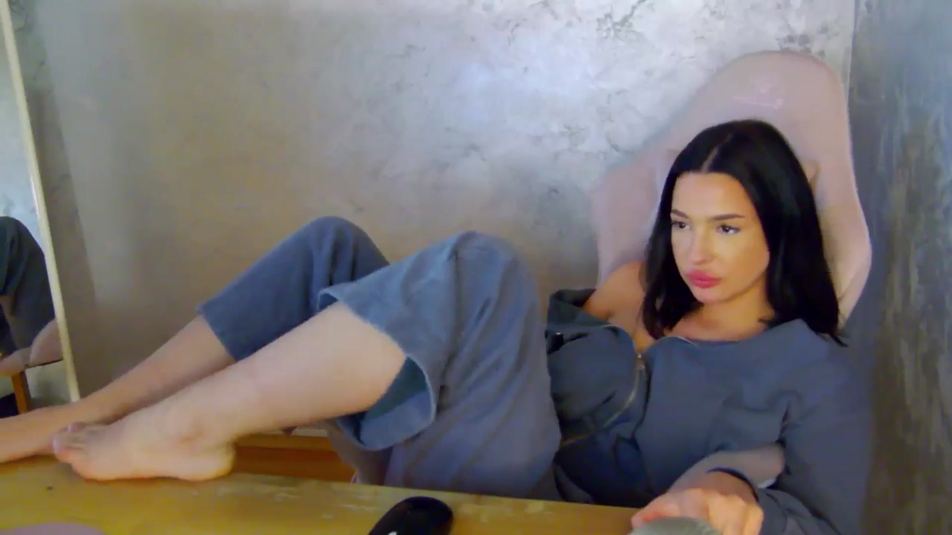 Gallery image thumbnail from meliiis_'s myfreecams stream on, 04/16/2026, 18:22 image 15 of 20