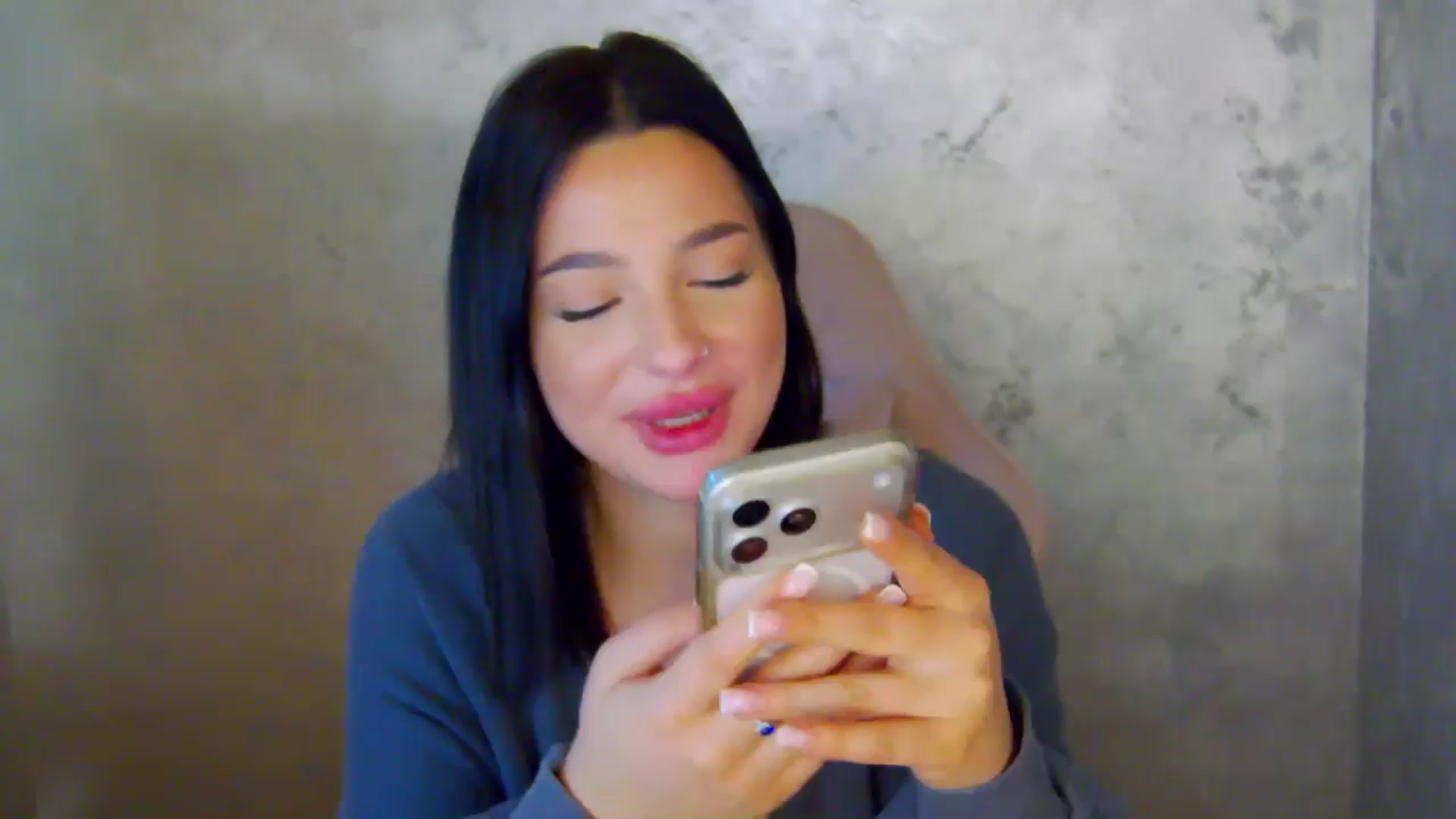 Gallery image thumbnail from meliiis_'s myfreecams stream on, 04/16/2026, 18:22 image 1 of 20