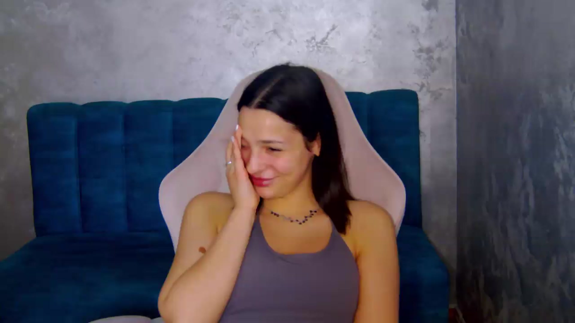 Gallery image thumbnail from meliiis_'s myfreecams stream on, 04/28/2026, 17:46 image 1 of 20