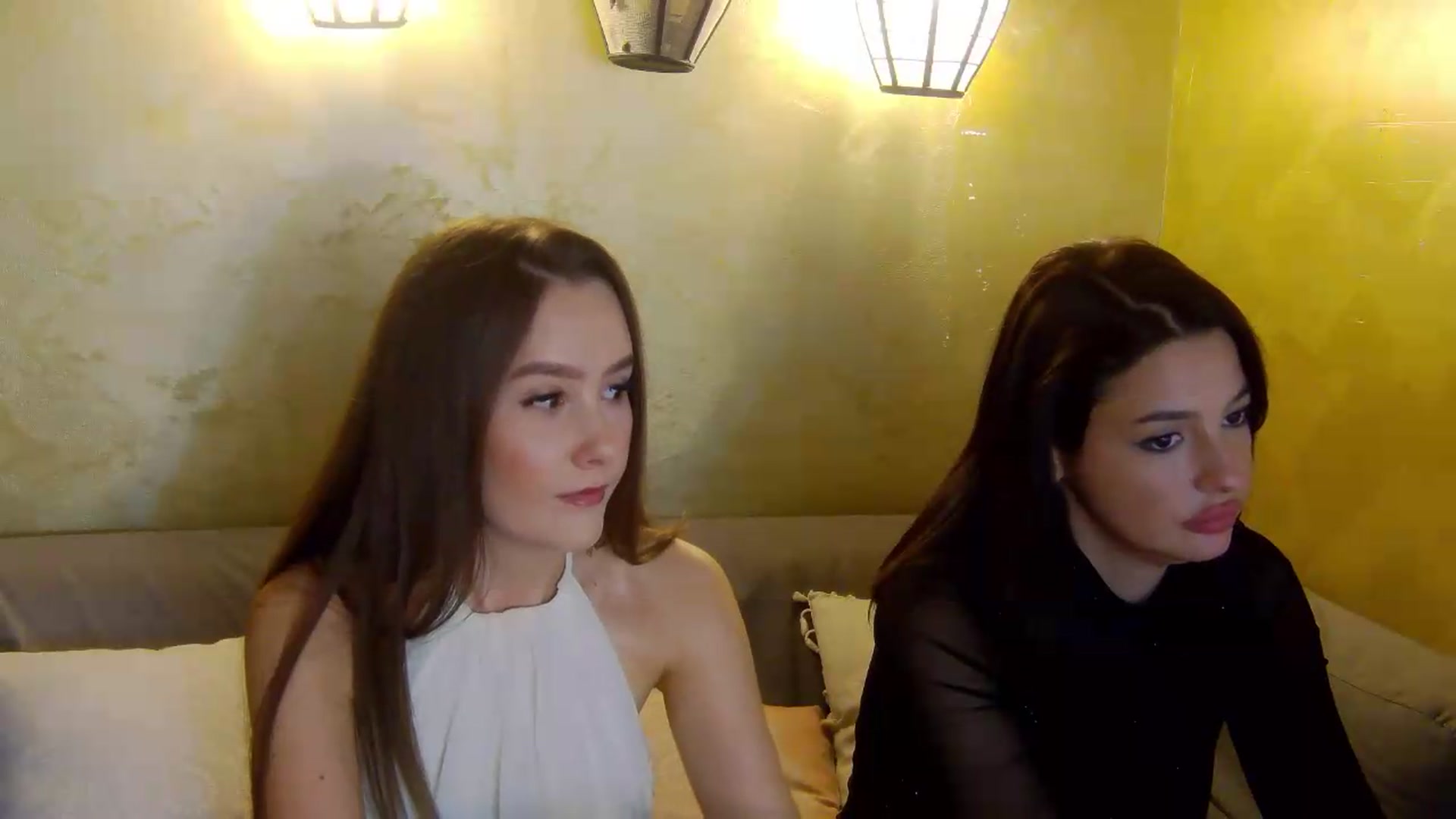 Gallery image thumbnail from meliiis_'s myfreecams stream on, 05/02/2026, 18:50 image 14 of 20