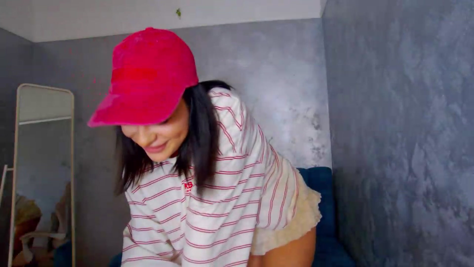 Gallery image thumbnail from meliiis_'s myfreecams stream on, 05/06/2026, 14:58 image 13 of 20