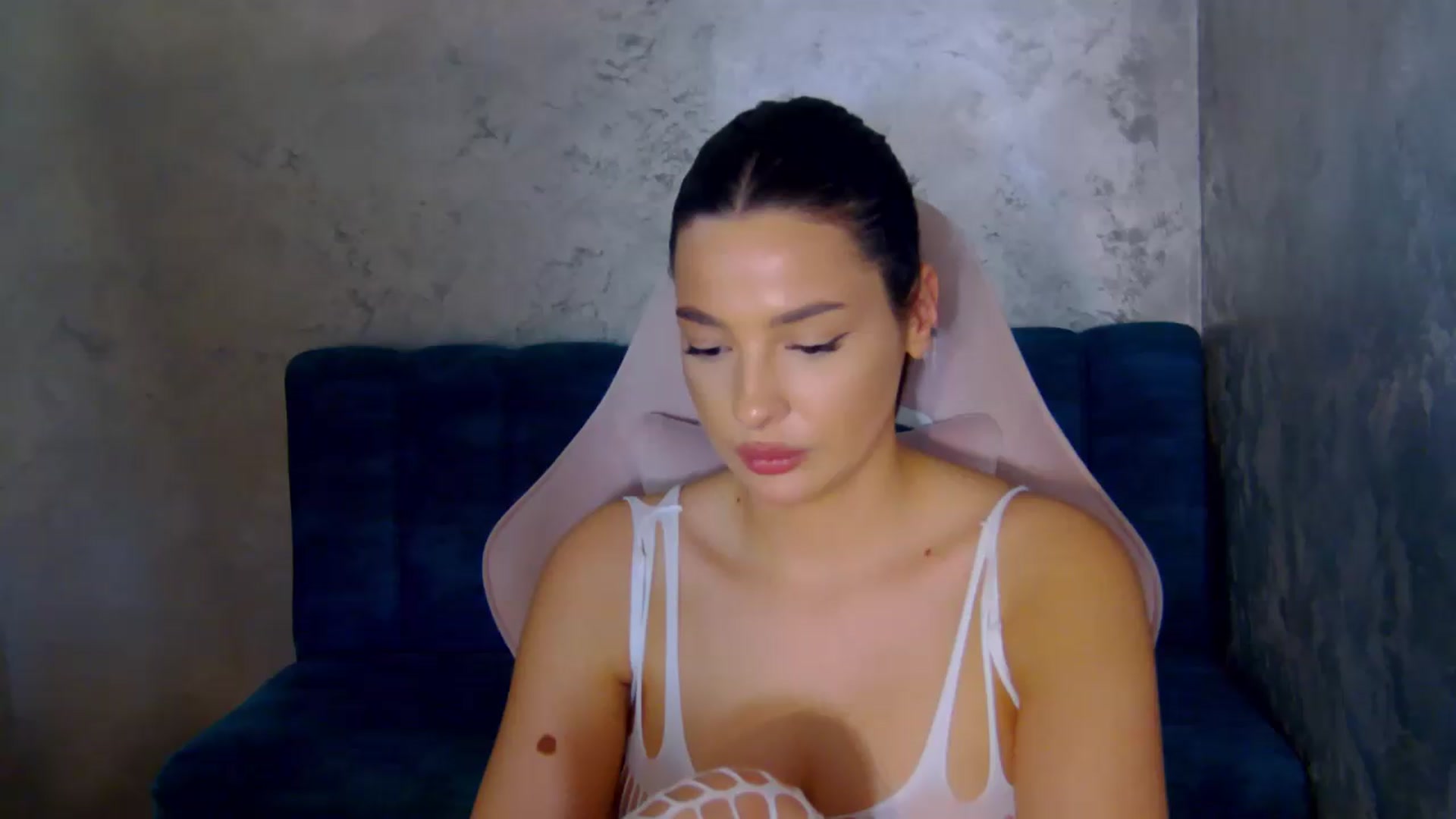 Gallery image thumbnail from meliiis_'s myfreecams stream on, 05/07/2026, 18:25 image 10 of 20