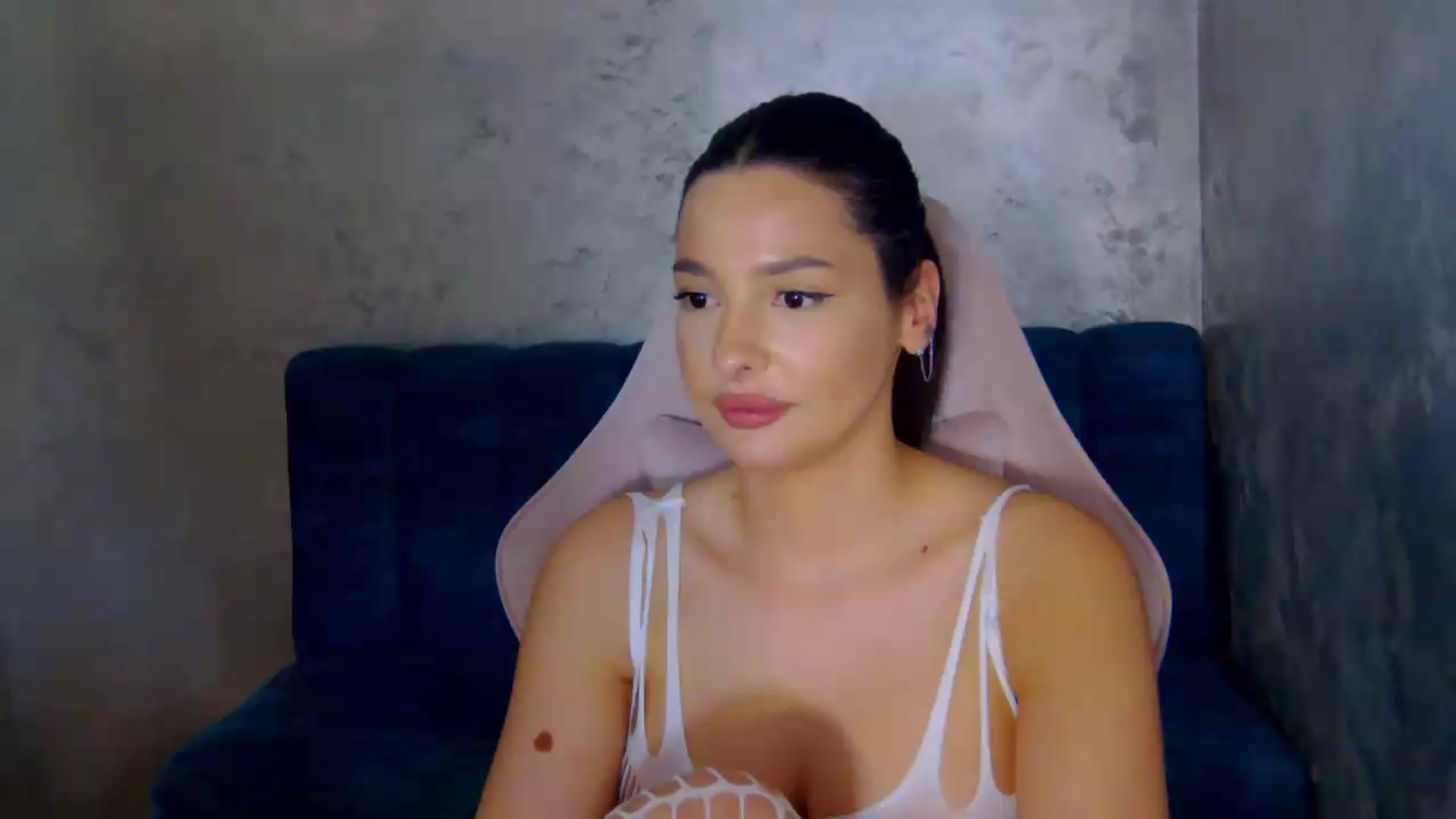 Gallery image thumbnail from meliiis_'s myfreecams stream on, 05/07/2026, 18:25 image 3 of 20