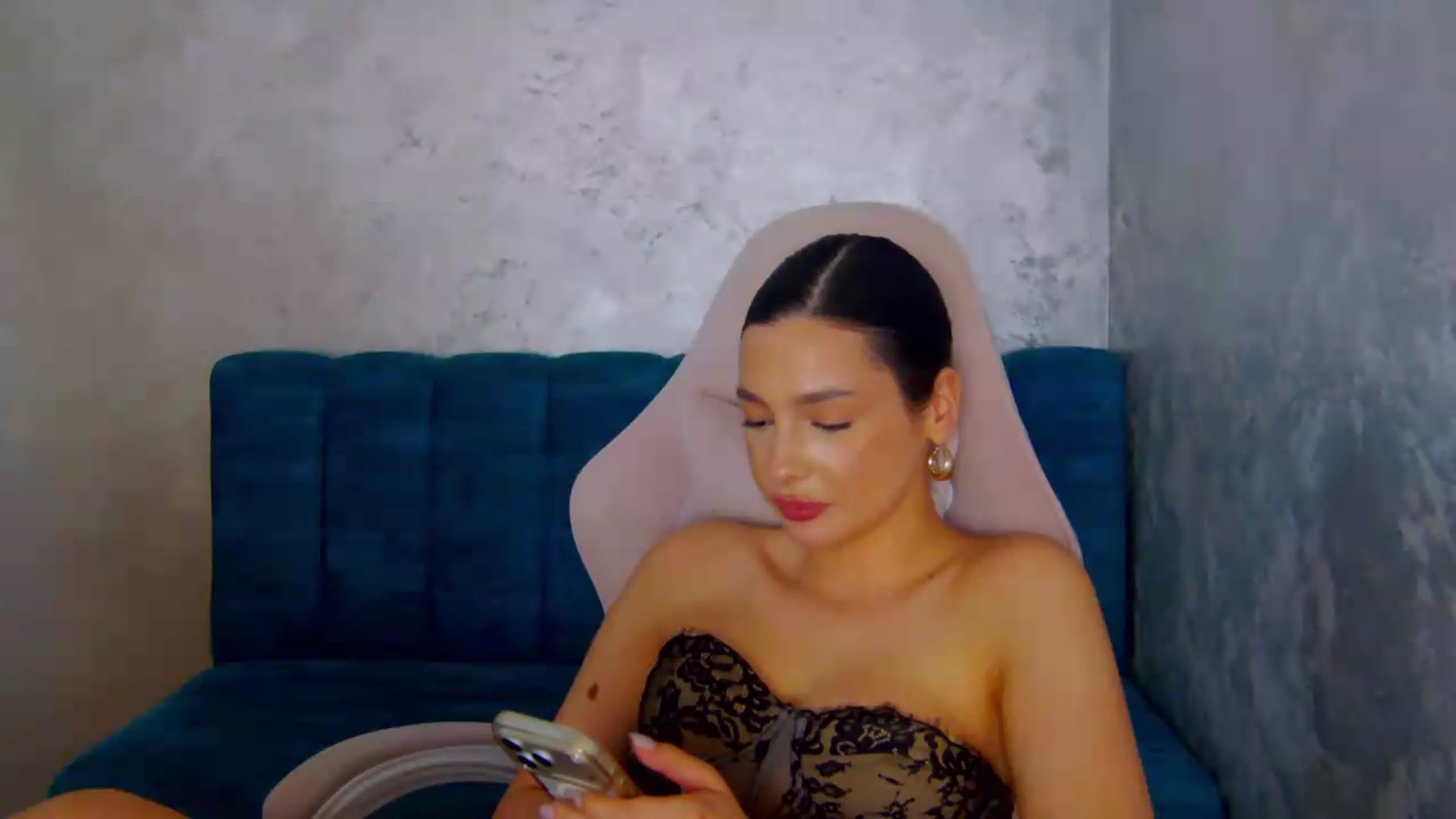 Gallery image thumbnail from meliiis_'s myfreecams stream on, 05/09/2026, 19:02 image 10 of 20