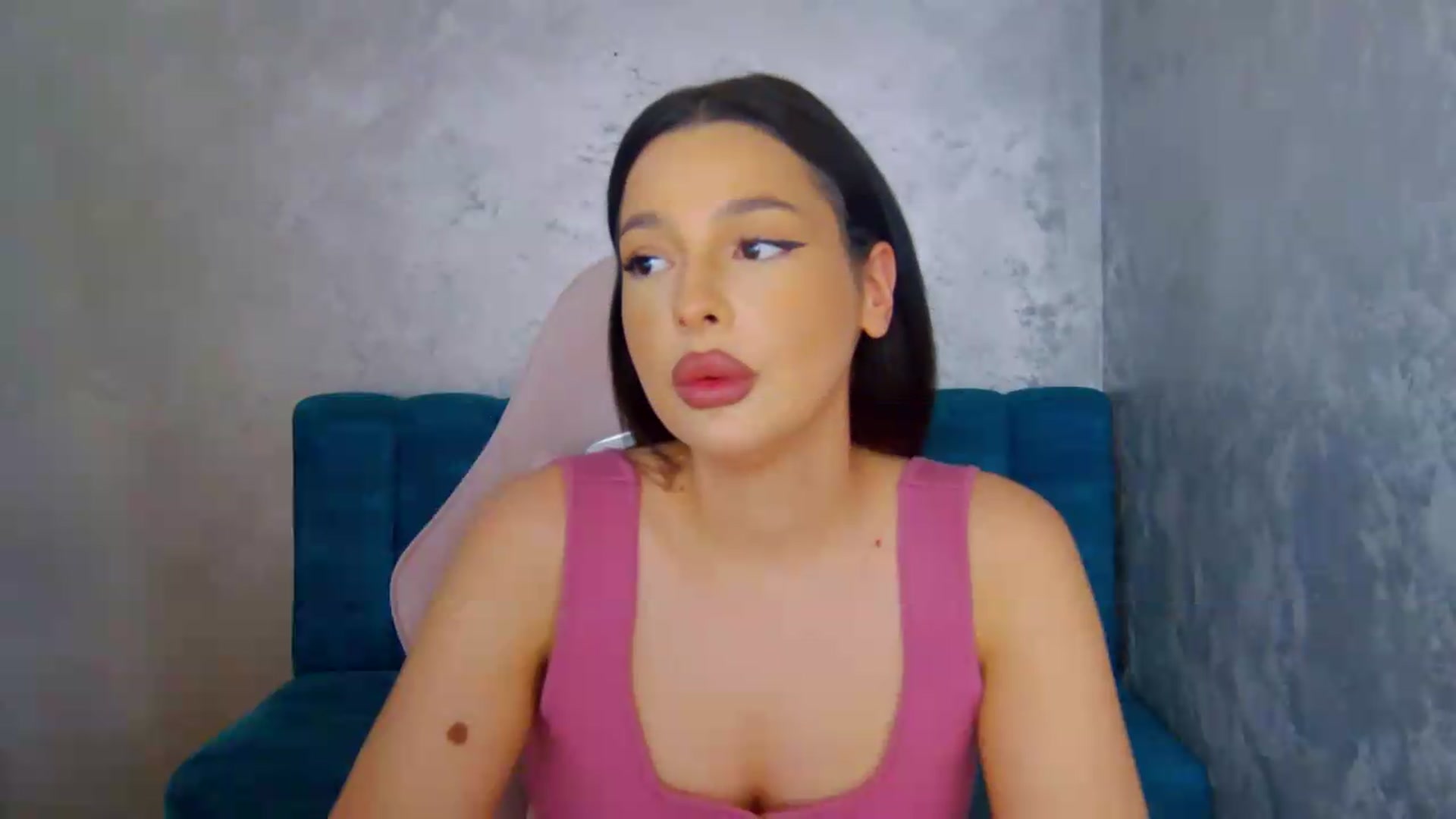Gallery image thumbnail from meliiis_'s myfreecams stream on, 05/10/2026, 14:53 image 17 of 20