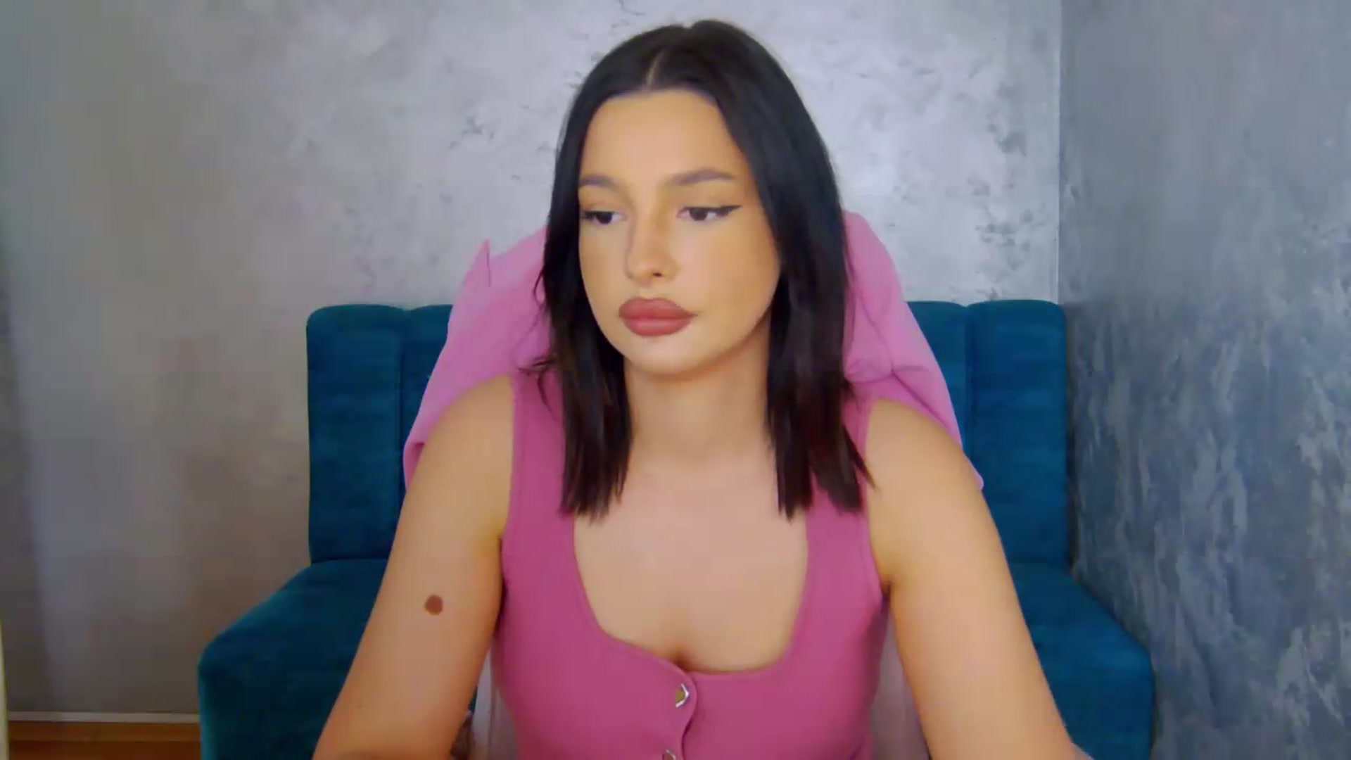 Gallery image thumbnail from meliiis_'s myfreecams stream on, 05/10/2026, 14:53 image 12 of 20