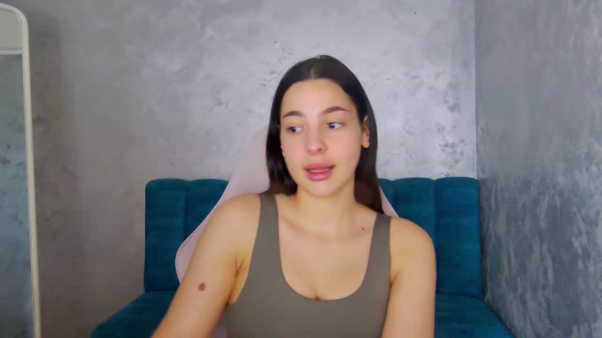 Gallery image thumbnail from meliiis_'s myfreecams stream on, 05/11/2026, 19:00 image 10 of 20