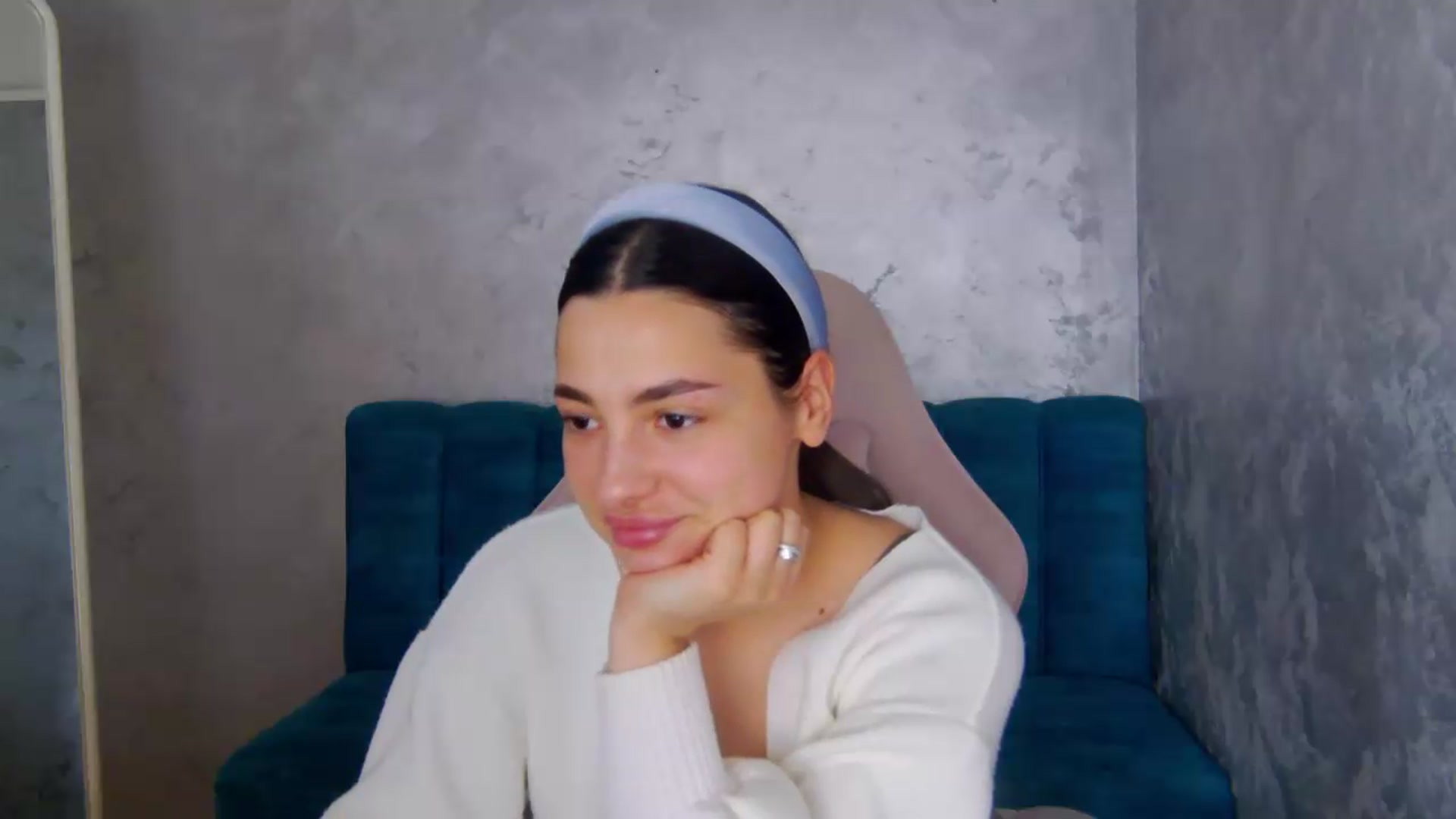 Gallery image thumbnail from meliiis_'s myfreecams stream on, 05/11/2026, 19:00 image 20 of 20