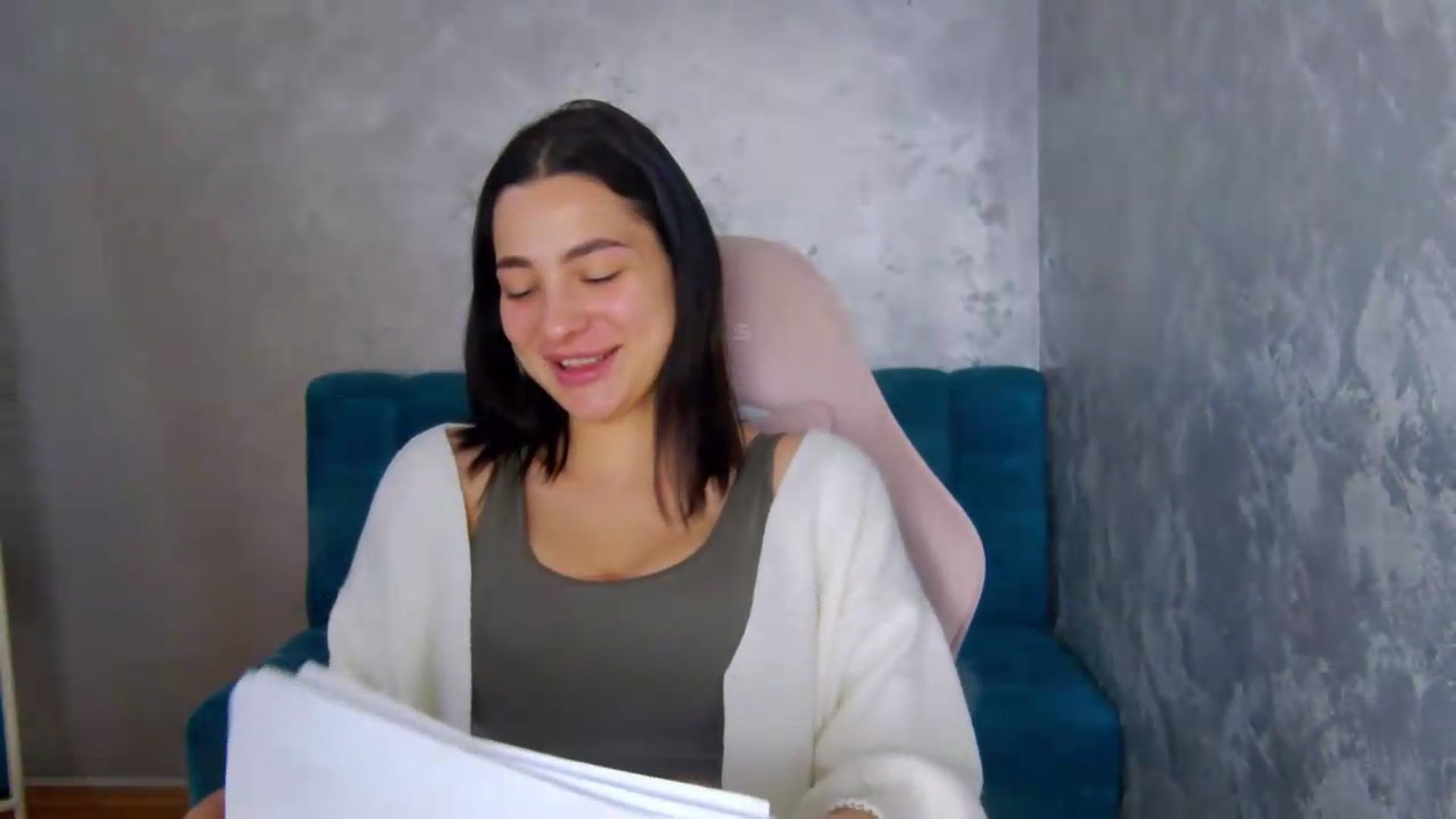 Gallery image thumbnail from meliiis_'s myfreecams stream on, 05/11/2026, 19:00 image 3 of 20