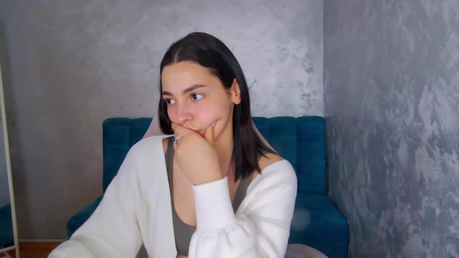 Gallery image thumbnail from meliiis_'s myfreecams stream on, 05/11/2026, 19:00 image 2 of 20