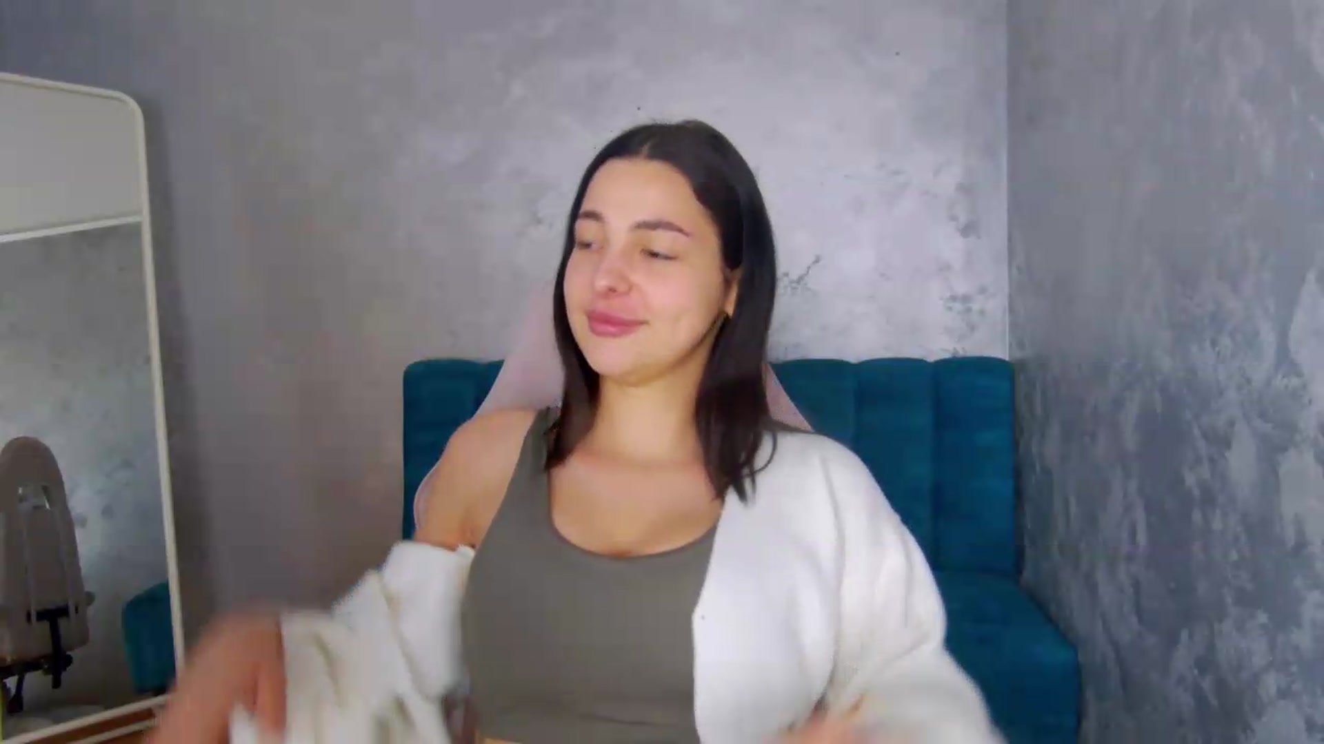 Gallery image thumbnail from meliiis_'s myfreecams stream on, 05/11/2026, 19:00 image 6 of 20