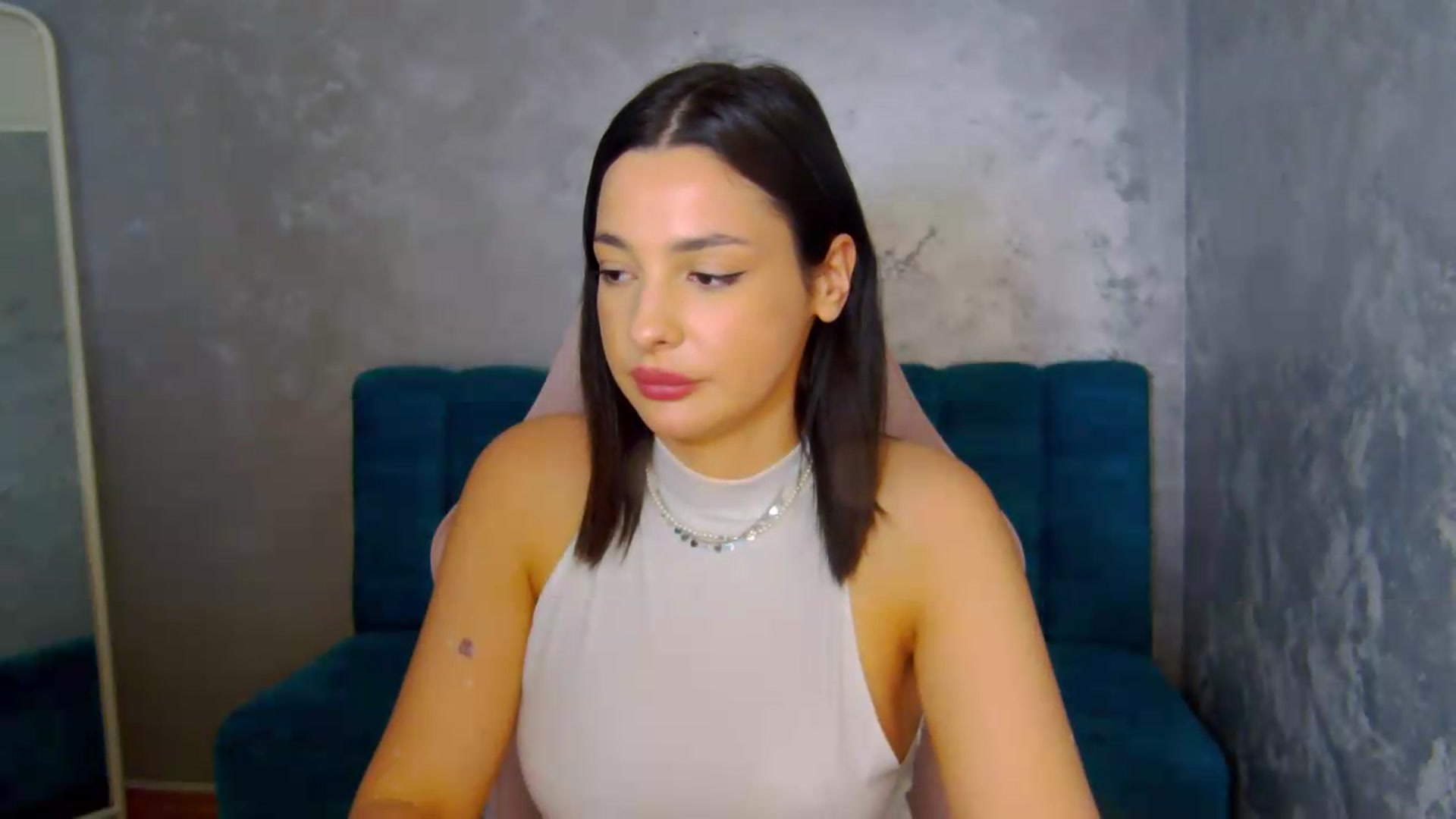 Gallery image thumbnail from meliiis_'s myfreecams stream on, 05/14/2026, 16:23 image 8 of 20
