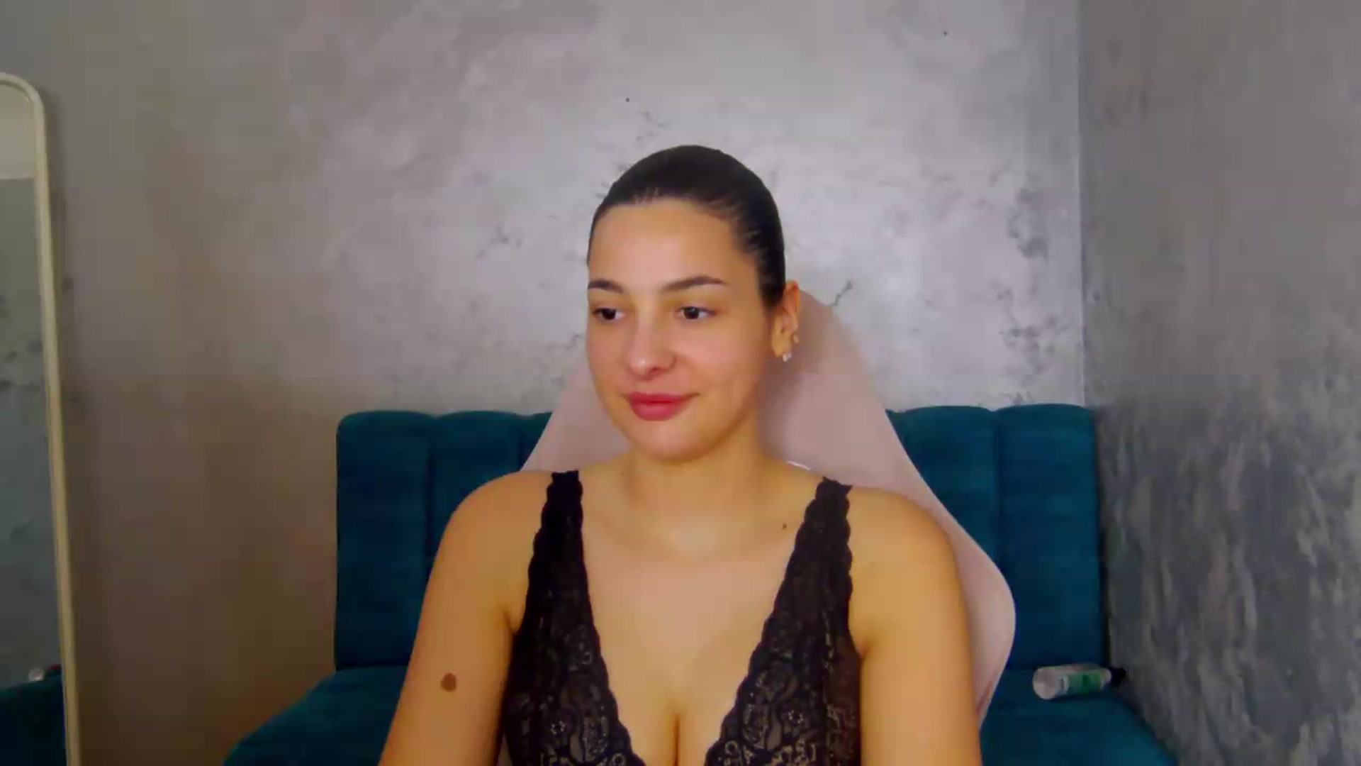 Gallery image thumbnail from meliiis_'s myfreecams stream on, 05/16/2026, 15:08 image 18 of 20