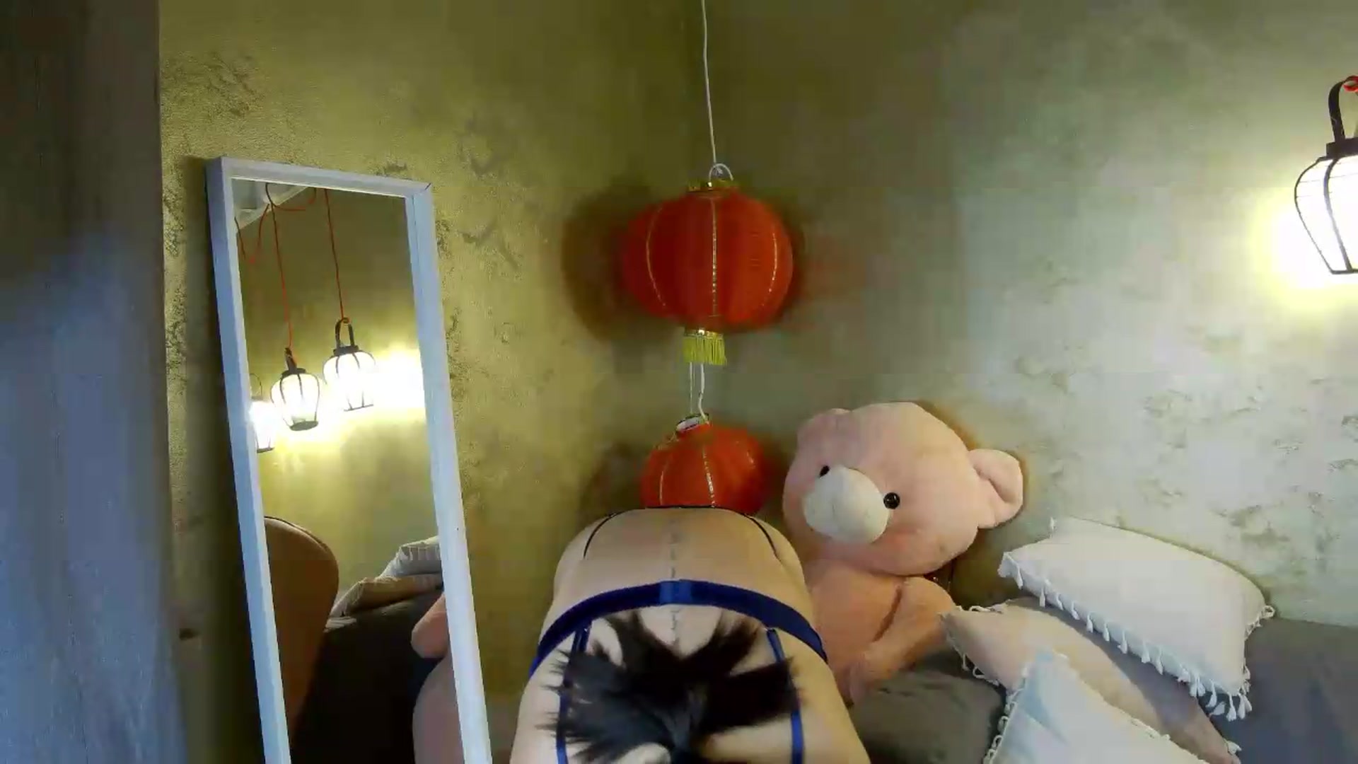 Gallery image thumbnail from meliiis_'s myfreecams stream on, 05/17/2026, 19:07 image 10 of 20