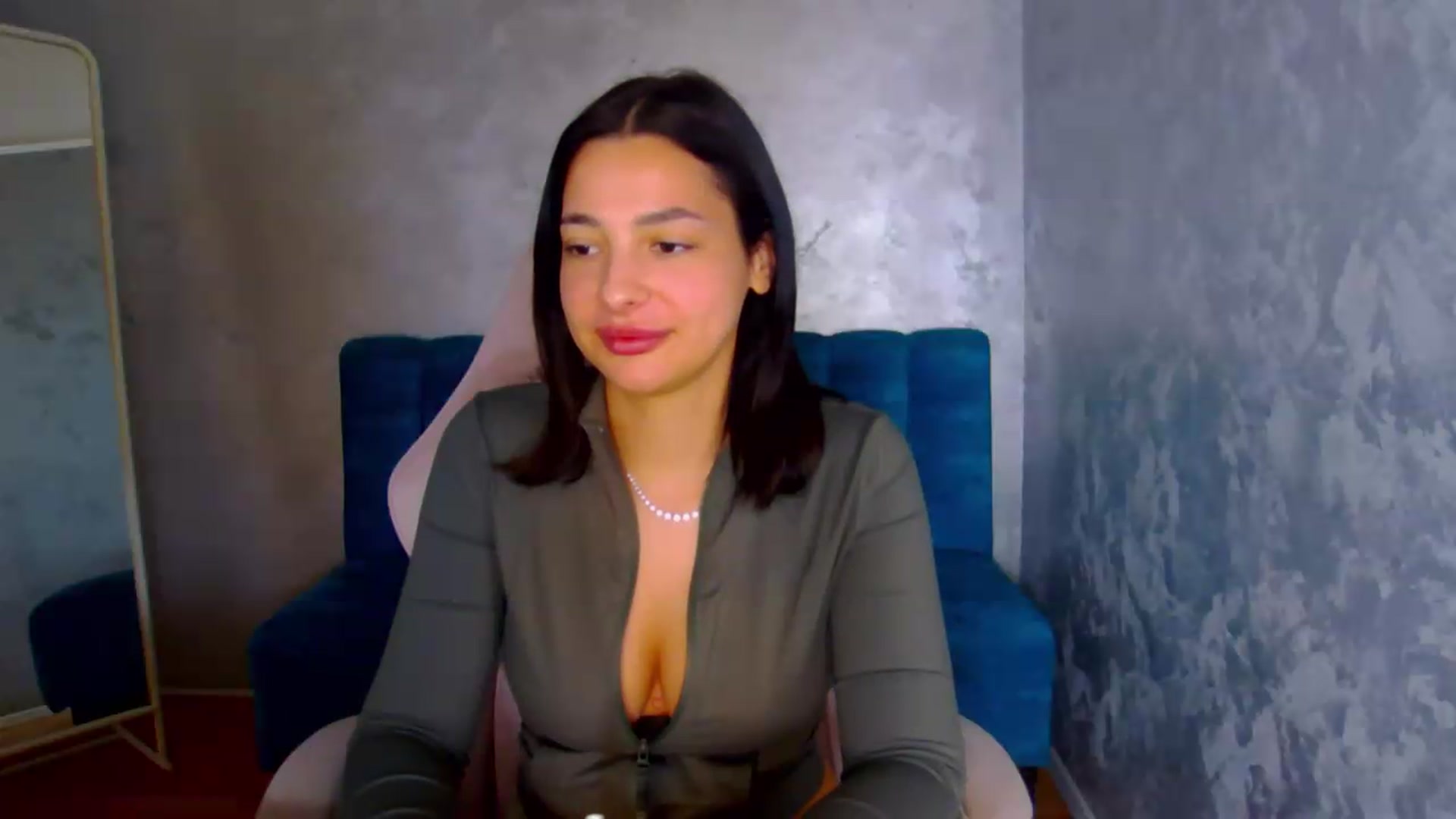 Gallery image thumbnail from meliiis_'s myfreecams stream on, 05/19/2026, 15:55 image 4 of 20