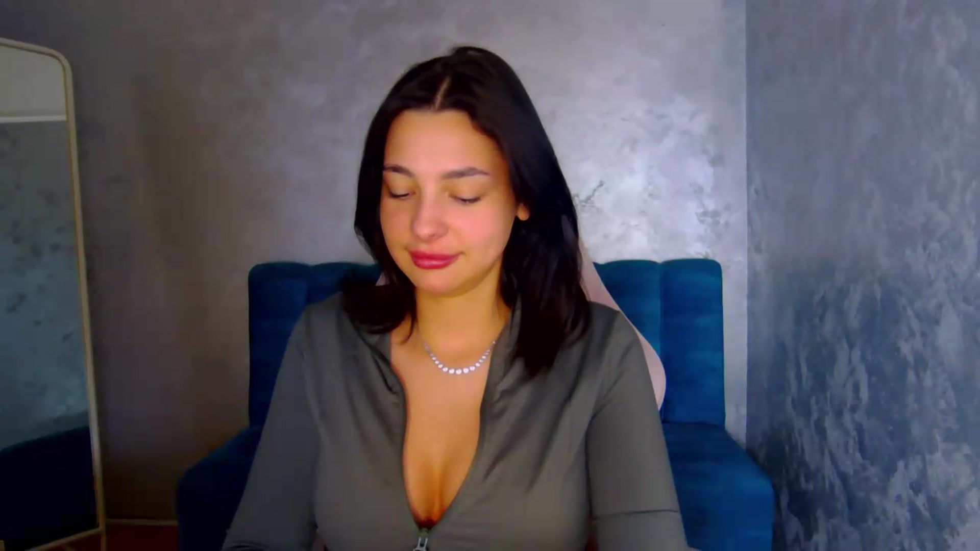 Gallery image thumbnail from meliiis_'s myfreecams stream on, 05/19/2026, 19:40 image 17 of 20