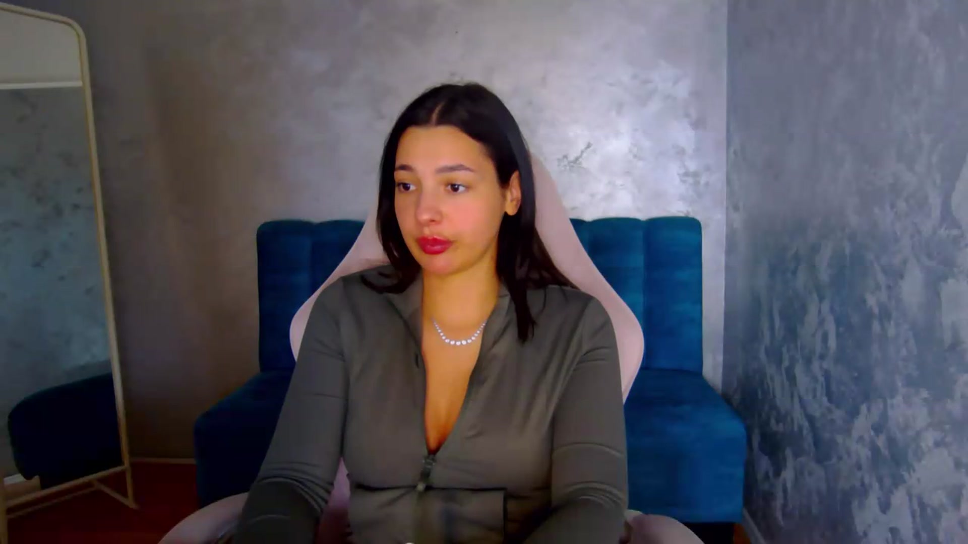 Gallery image thumbnail from meliiis_'s myfreecams stream on, 05/19/2026, 19:40 image 6 of 20