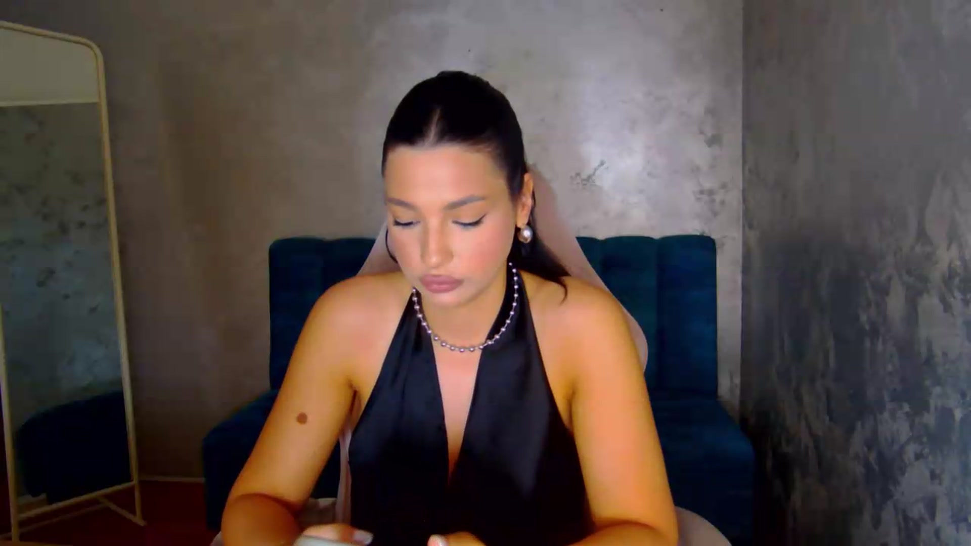 Gallery image thumbnail from meliiis_'s myfreecams stream on, 05/20/2026, 13:54 image 8 of 20