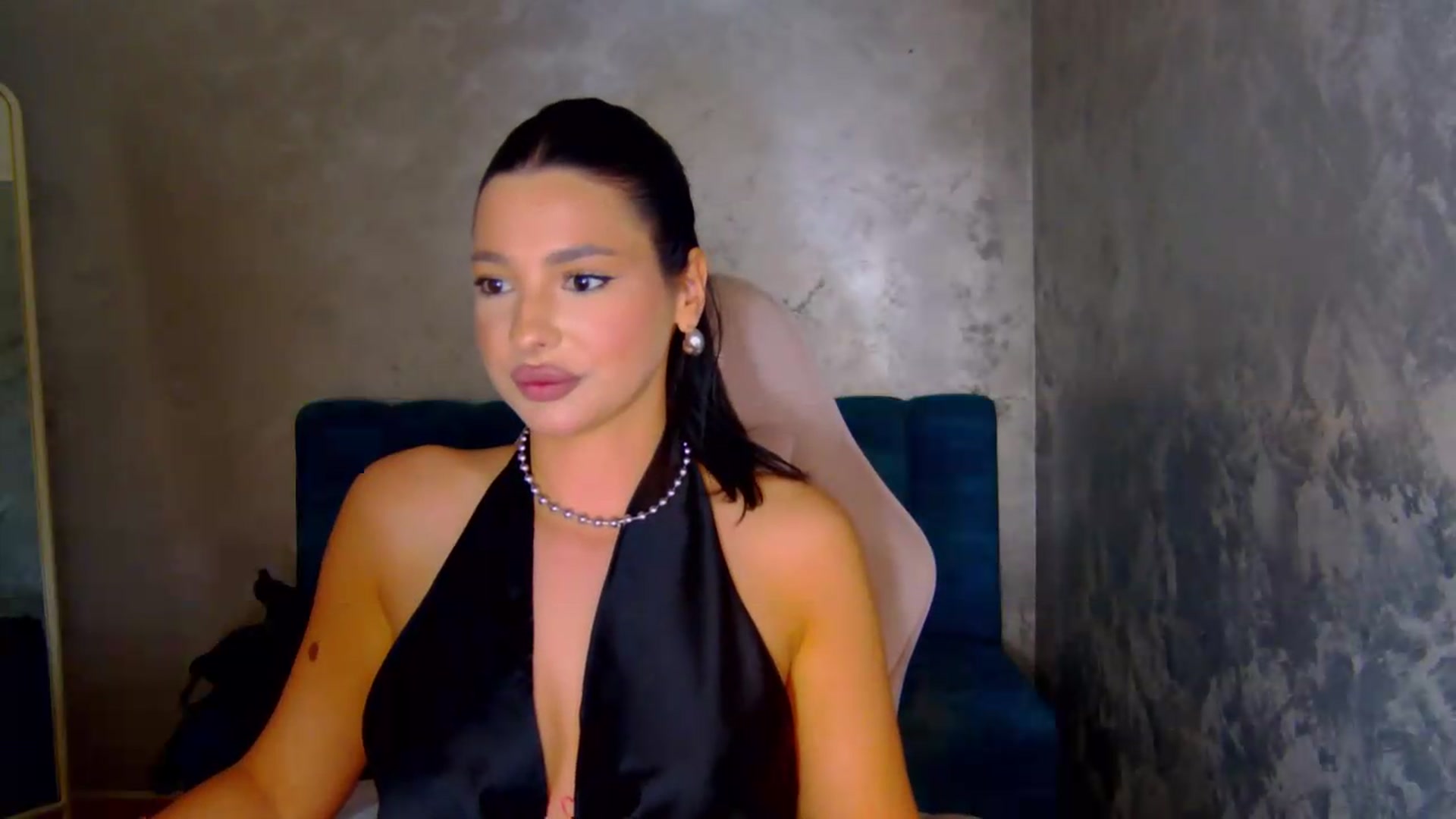 Gallery image thumbnail from meliiis_'s myfreecams stream on, 05/20/2026, 15:44 image 6 of 20