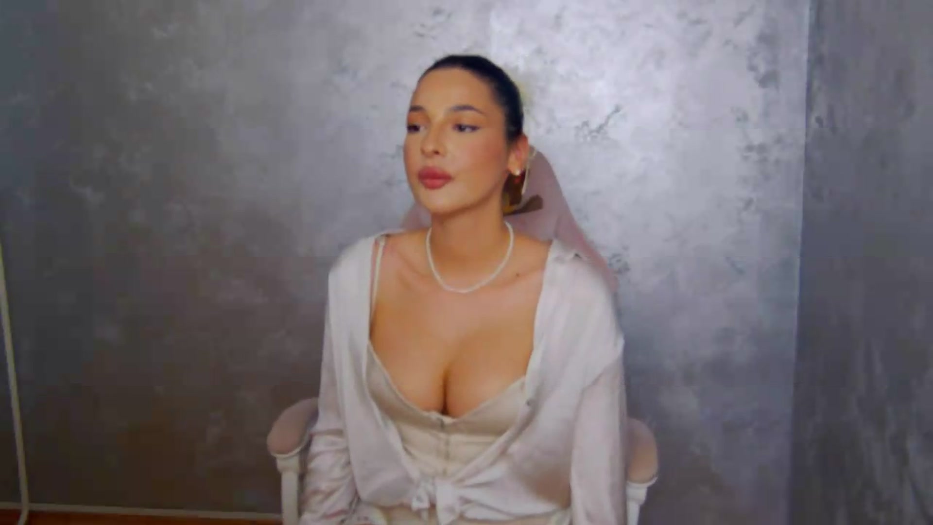 Gallery image thumbnail from meliiis_'s myfreecams stream on, 05/27/2026, 12:59 image 2 of 20