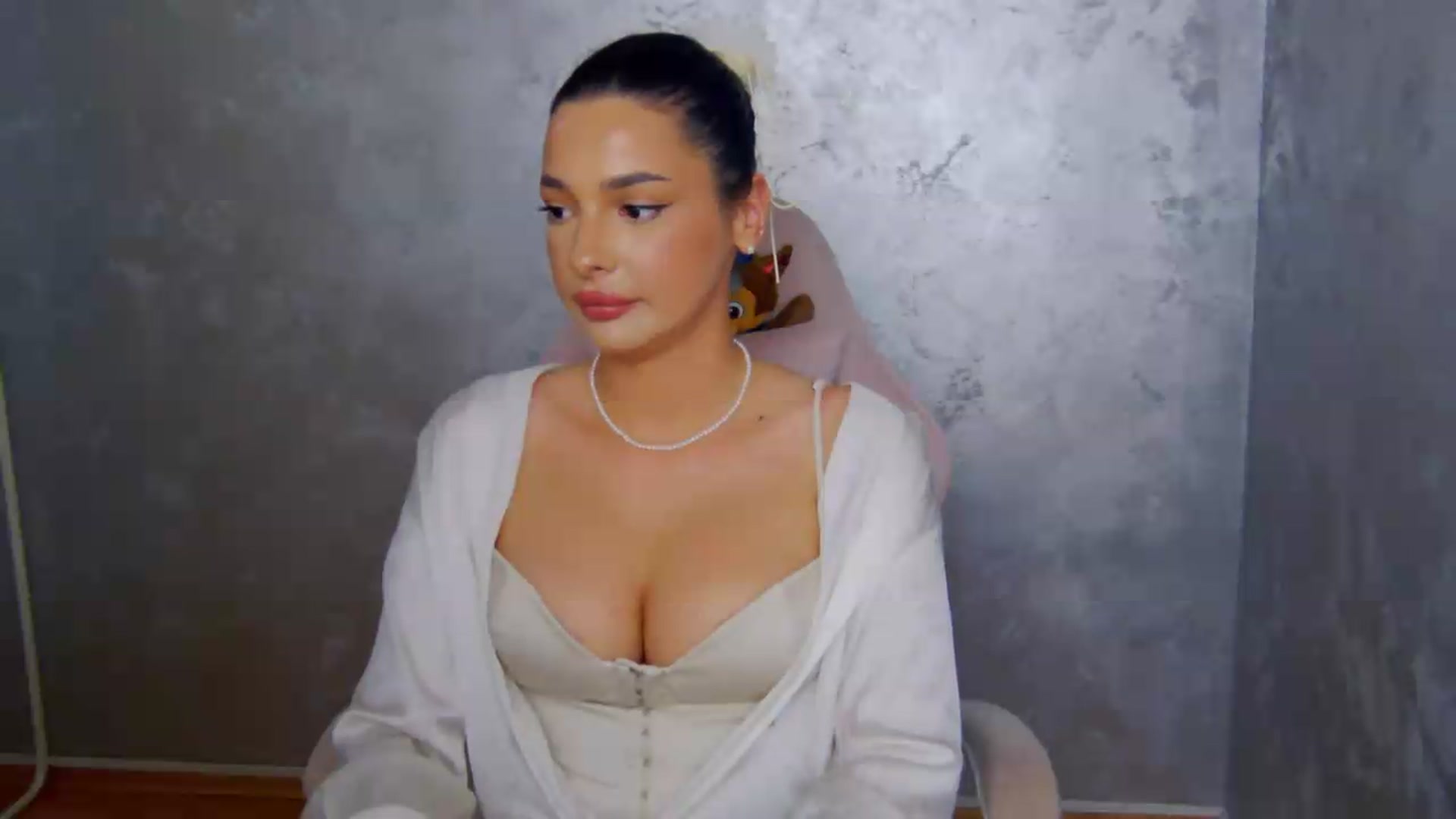 Gallery image thumbnail from meliiis_'s myfreecams stream on, 05/27/2026, 12:59 image 5 of 20