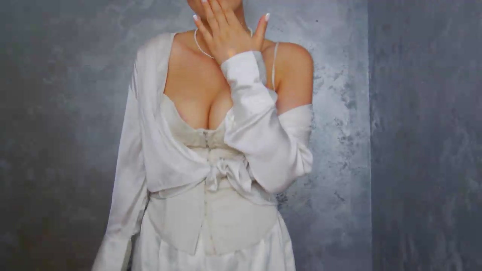 Gallery image thumbnail from meliiis_'s myfreecams stream on, 05/27/2026, 12:59 image 15 of 20