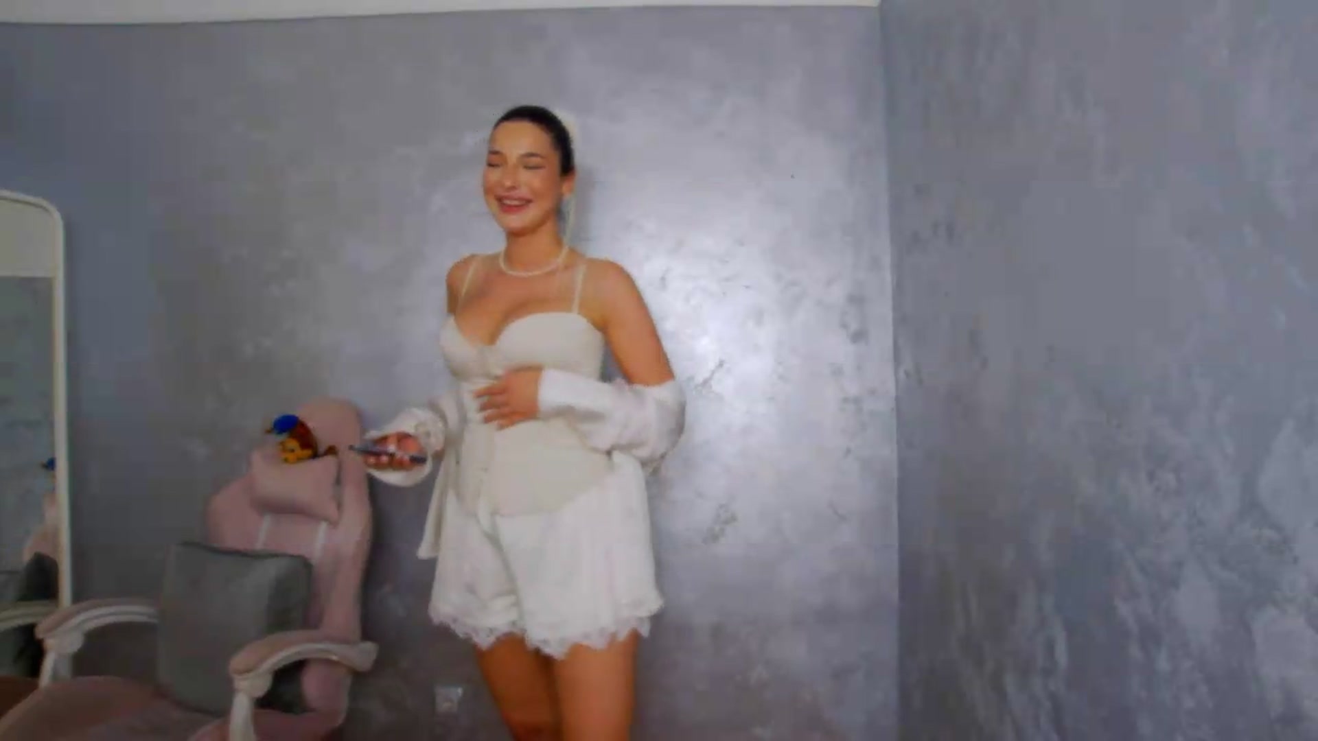 Gallery image thumbnail from meliiis_'s myfreecams stream on, 05/27/2026, 15:01 image 8 of 20