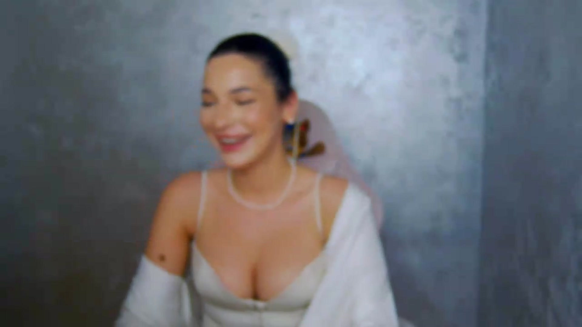 Gallery image thumbnail from meliiis_'s myfreecams stream on, 05/27/2026, 15:01 image 6 of 20