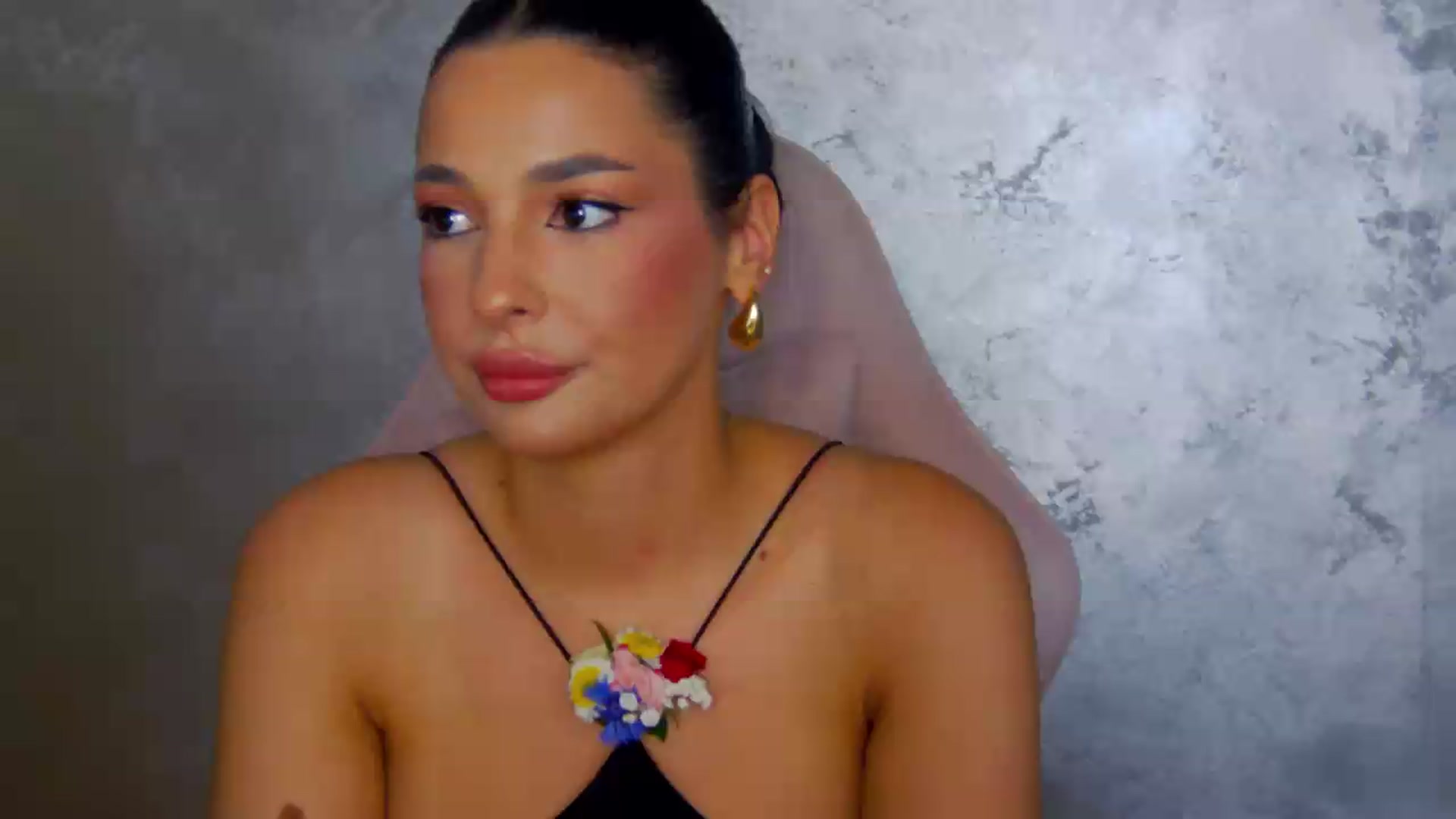 Gallery image thumbnail from meliiis_'s myfreecams stream on, 05/29/2026, 13:37 image 1 of 20