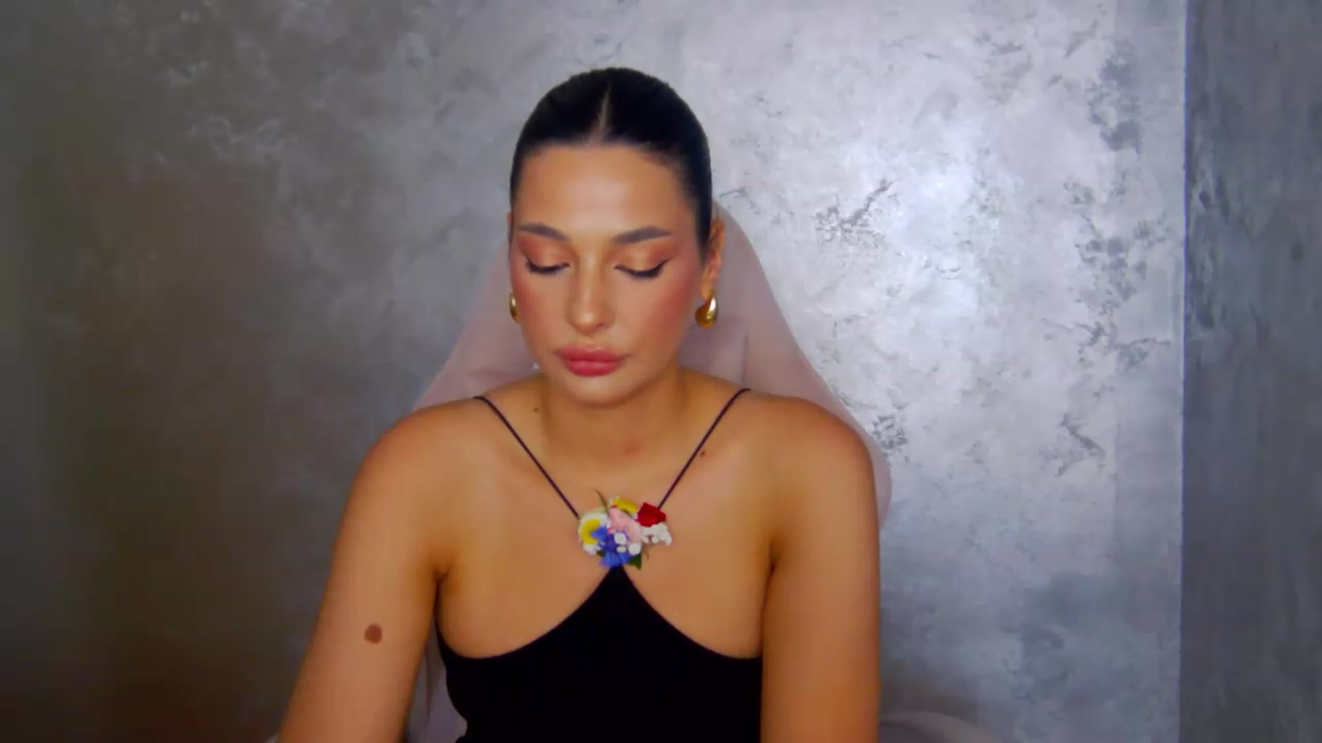 Gallery image thumbnail from meliiis_'s myfreecams stream on, 05/29/2026, 13:37 image 3 of 20