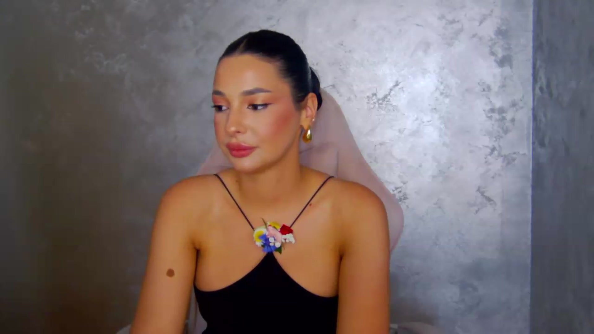 Gallery image thumbnail from meliiis_'s myfreecams stream on, 05/29/2026, 13:37 image 11 of 20