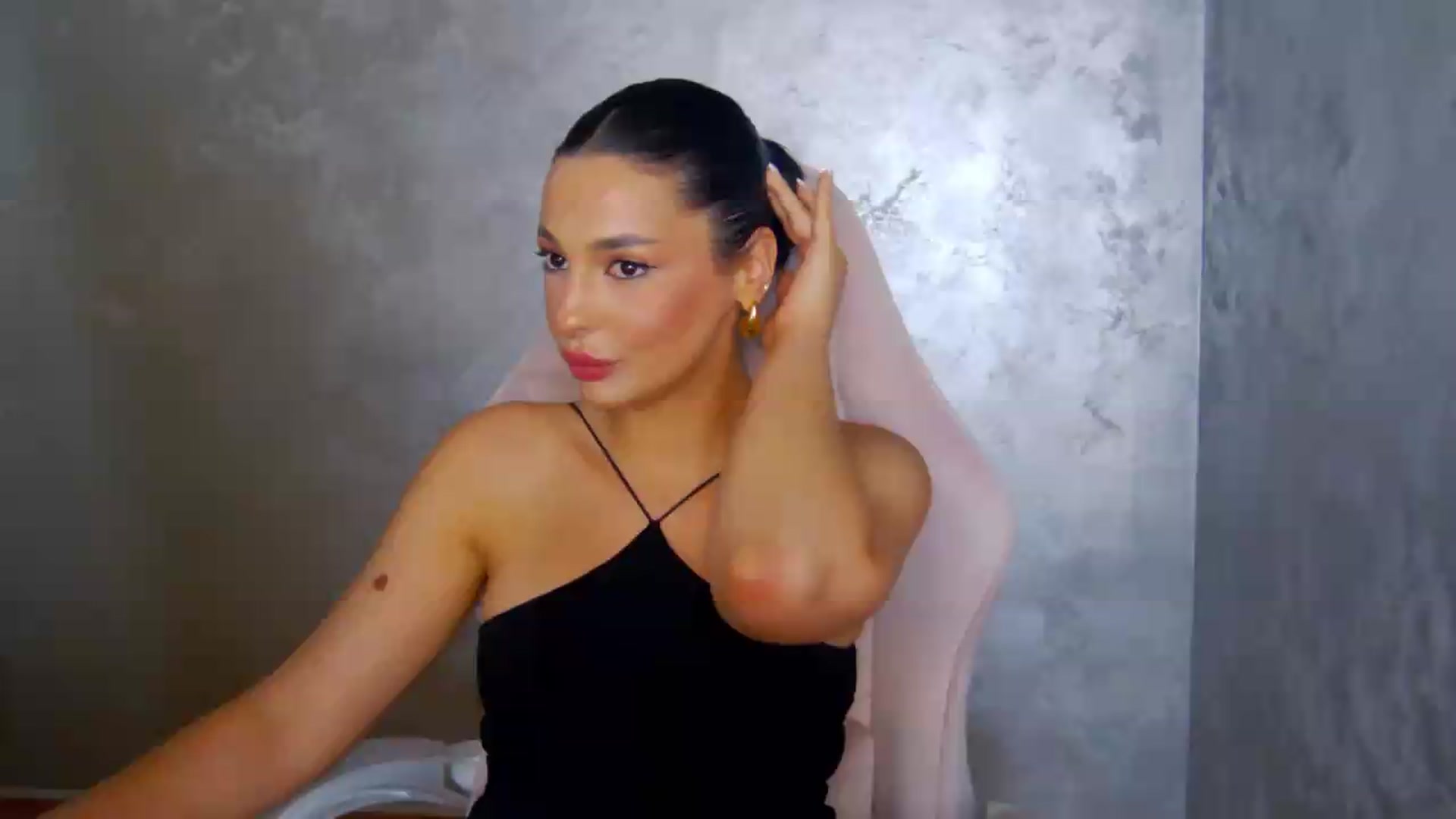 Gallery image thumbnail from meliiis_'s myfreecams stream on, 05/29/2026, 14:22 image 19 of 20