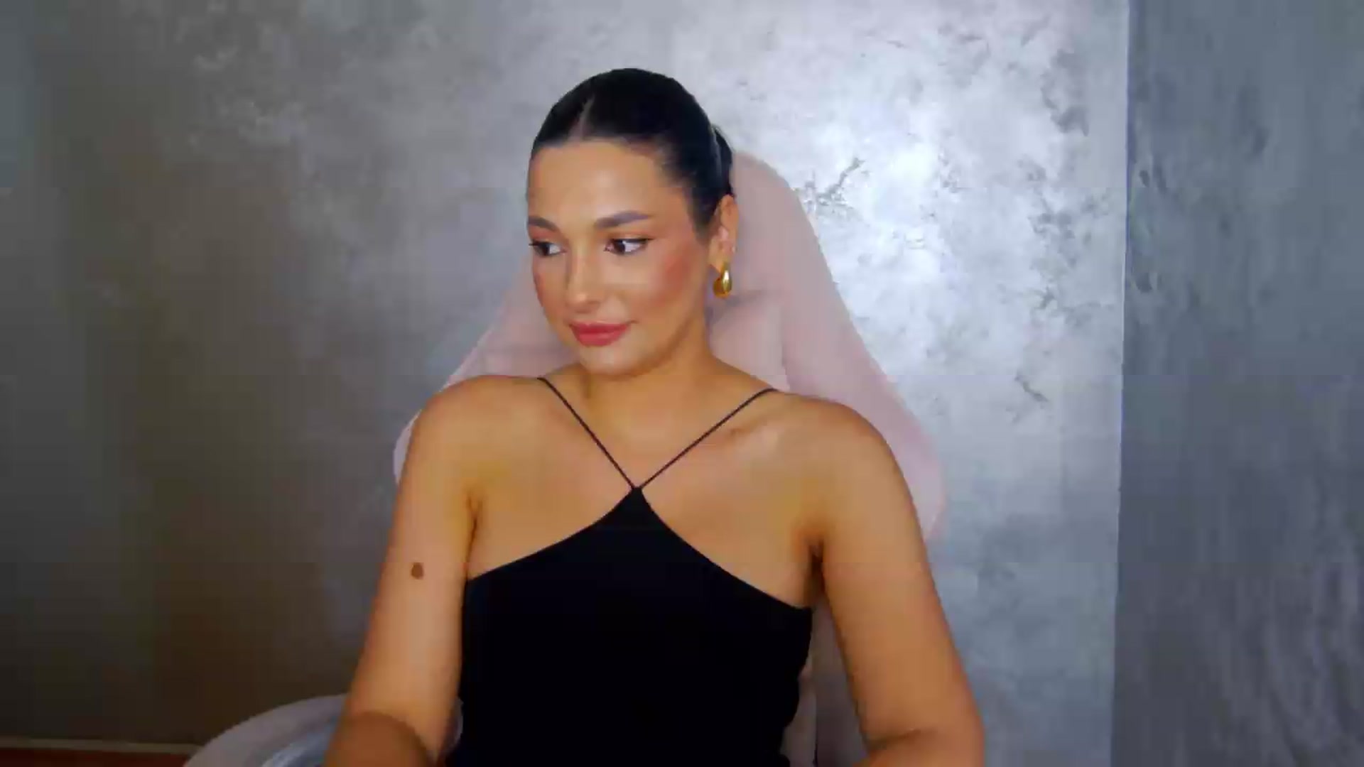Gallery image thumbnail from meliiis_'s myfreecams stream on, 05/29/2026, 14:22 image 12 of 20