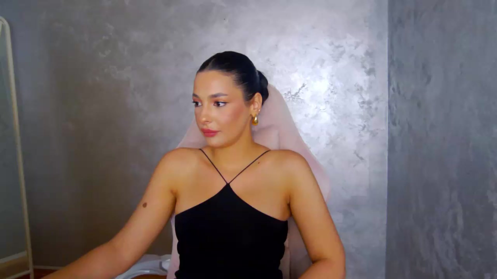 Gallery image thumbnail from meliiis_'s myfreecams stream on, 05/29/2026, 14:22 image 10 of 20