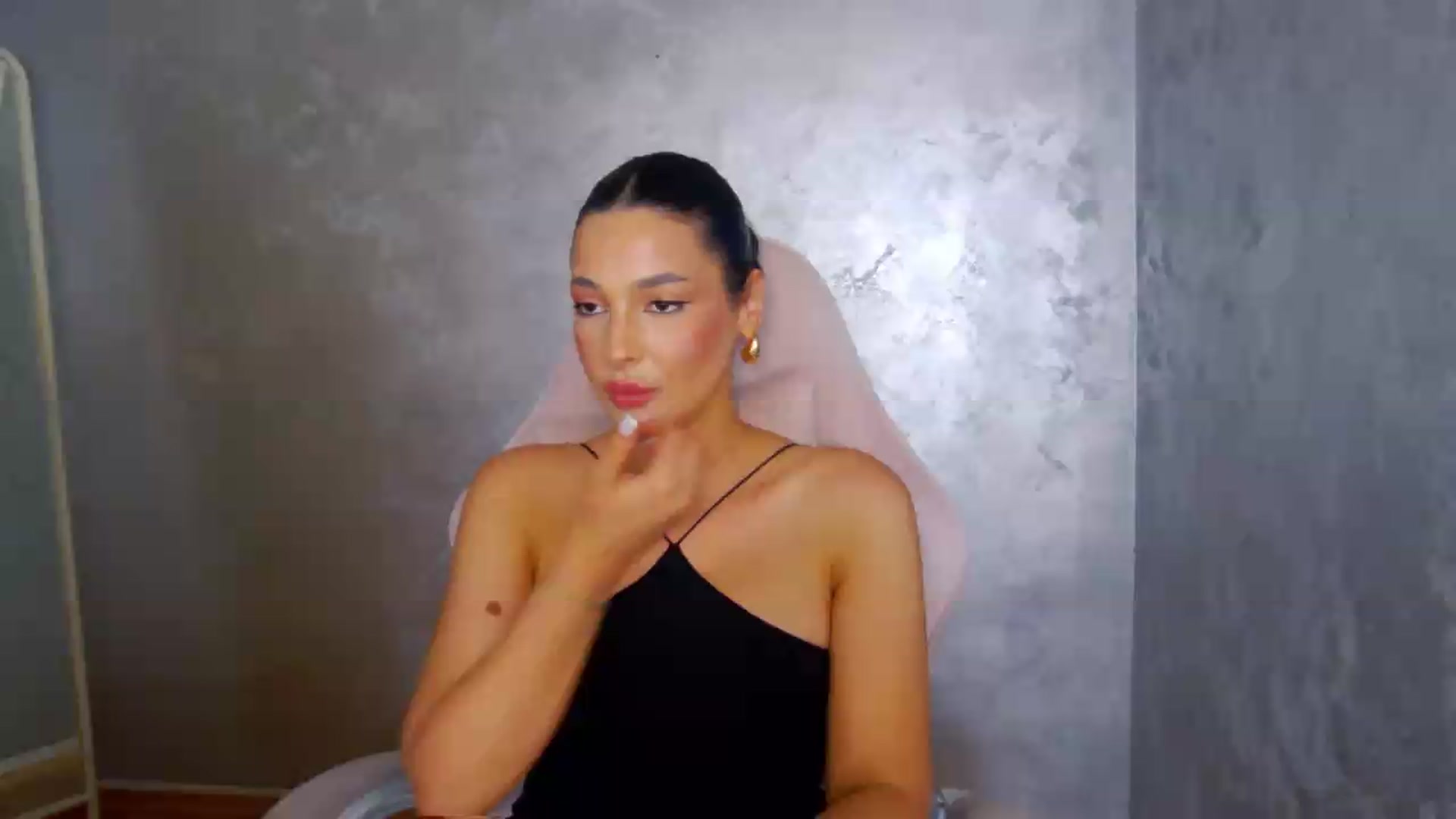 Gallery image thumbnail from meliiis_'s myfreecams stream on, 05/29/2026, 14:22 image 11 of 20