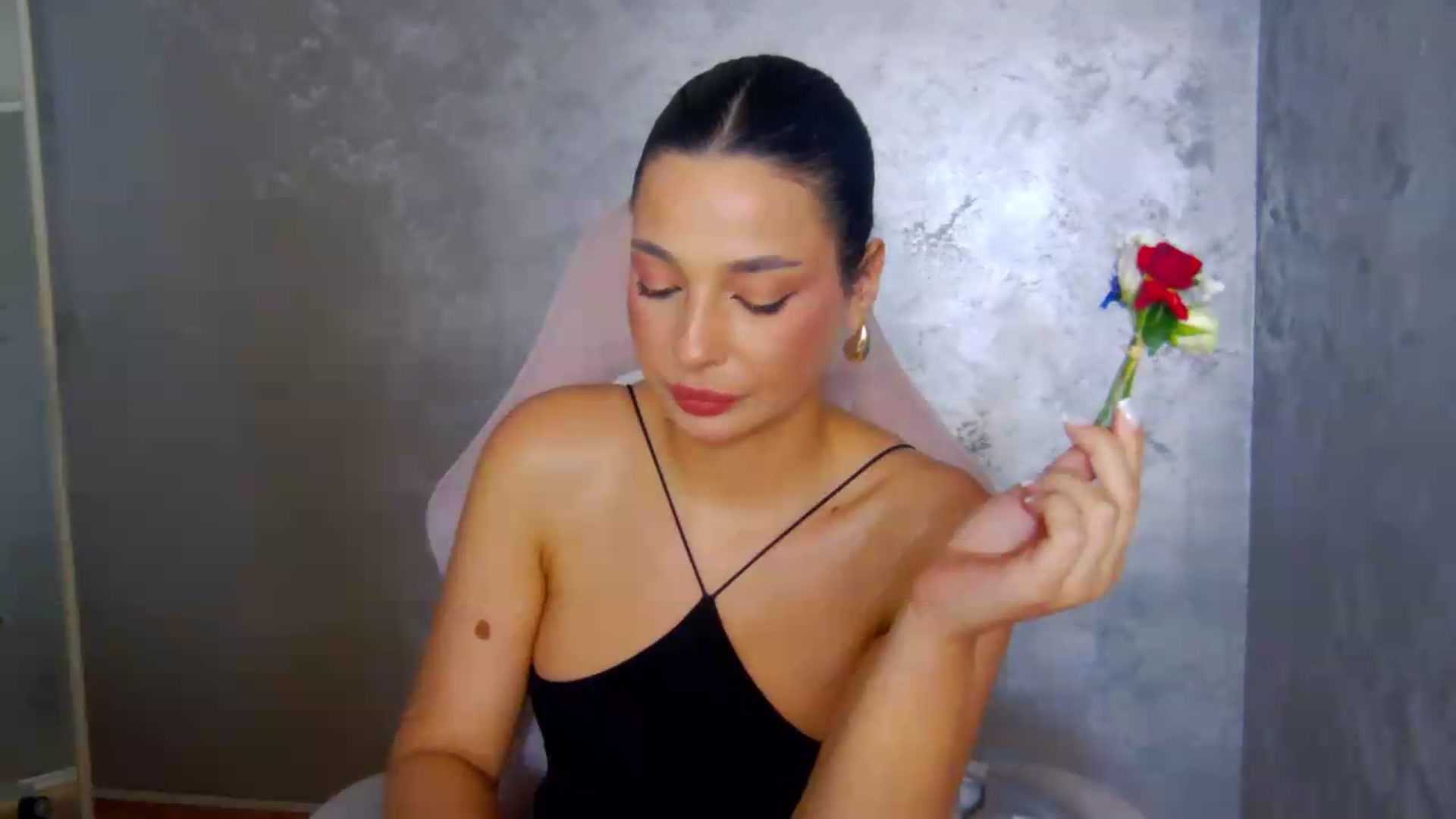 Gallery image thumbnail from meliiis_'s myfreecams stream on, 05/29/2026, 19:01 image 4 of 20