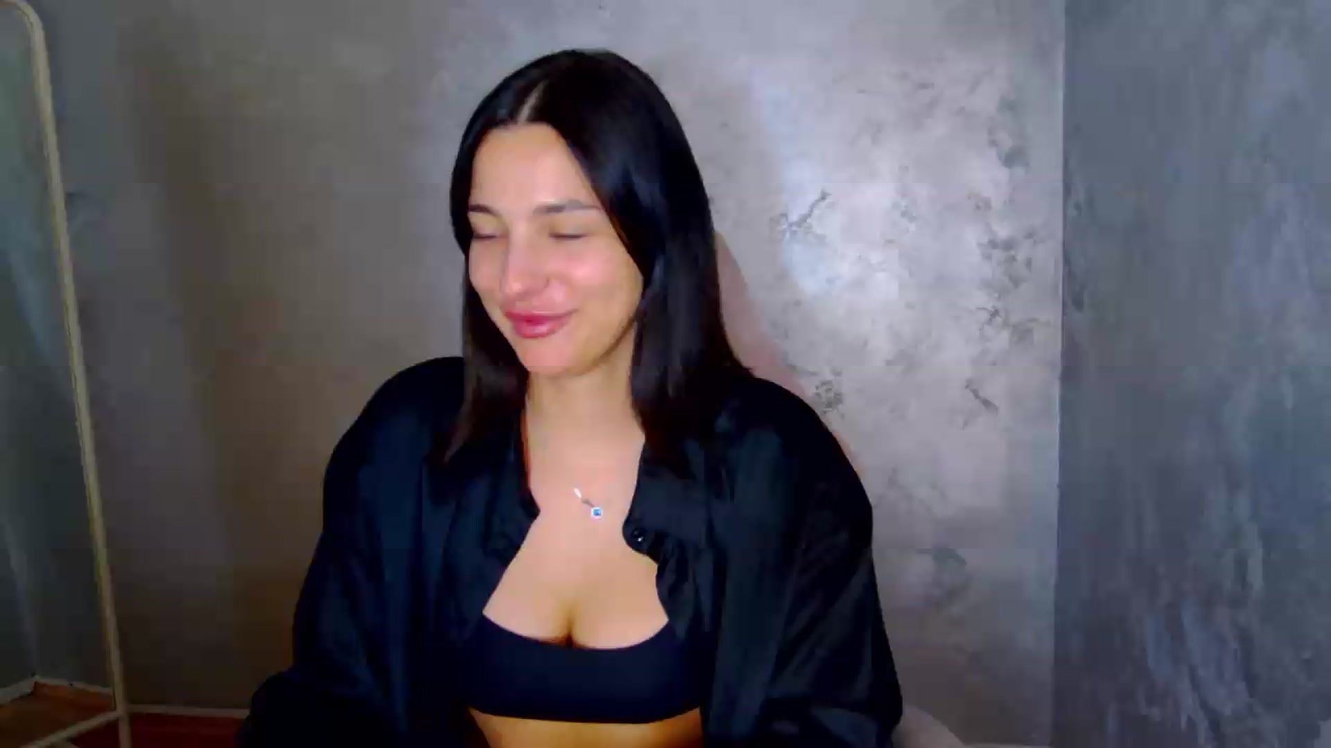 Gallery image thumbnail from meliiis_'s myfreecams stream on, 06/01/2026, 18:15 image 2 of 20
