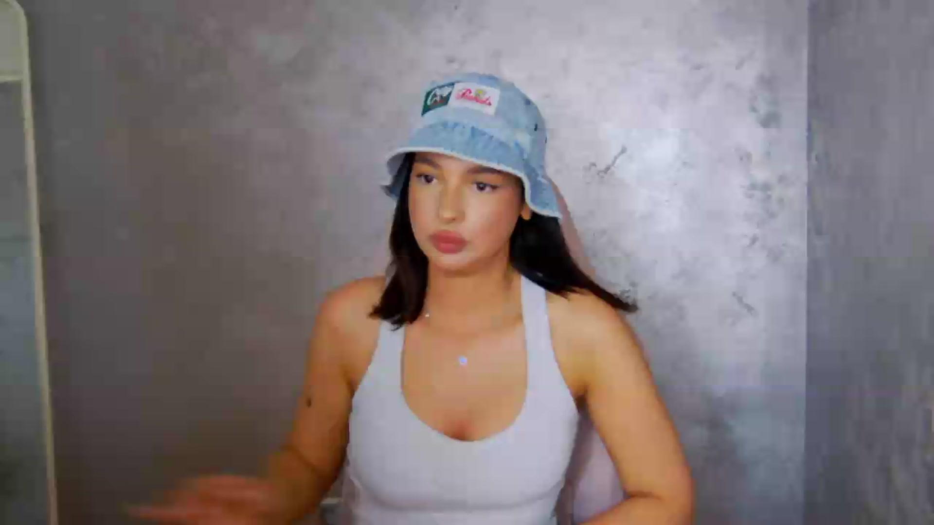 Gallery image thumbnail from meliiis_'s myfreecams stream on, 06/02/2026, 18:53 image 4 of 20