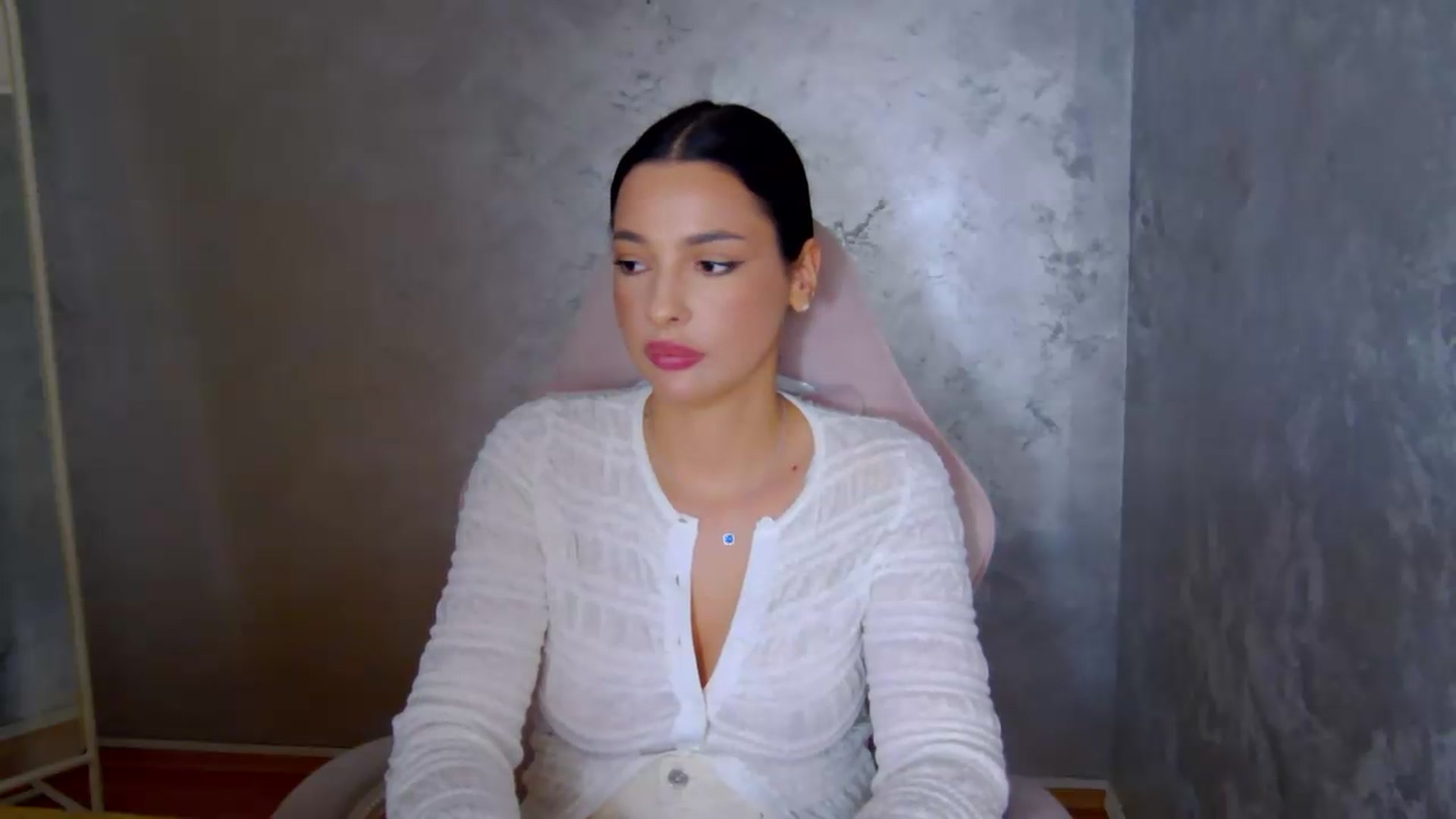 Gallery image thumbnail from meliiis_'s myfreecams stream on, 06/03/2026, 18:24 image 7 of 20