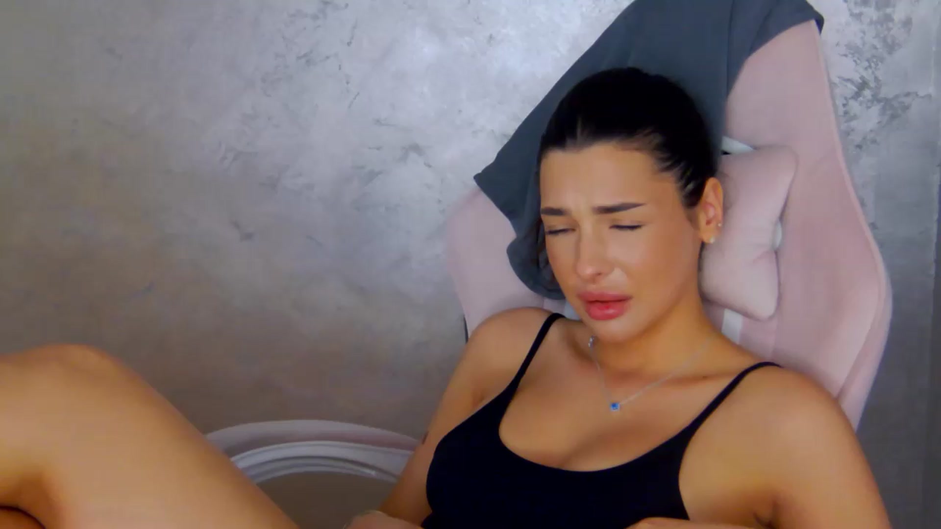 Gallery image thumbnail from meliiis_'s myfreecams stream on, 06/04/2026, 17:26 image 17 of 20