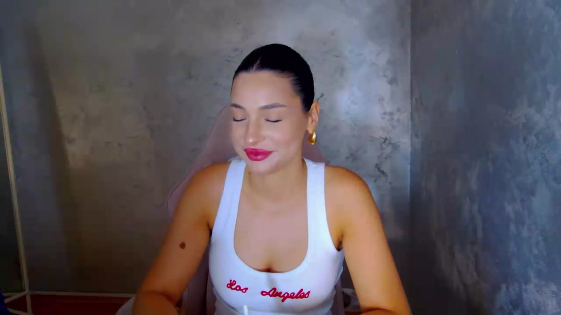 Gallery image thumbnail from meliiis_'s myfreecams stream on, 06/08/2026, 14:25 image 3 of 20