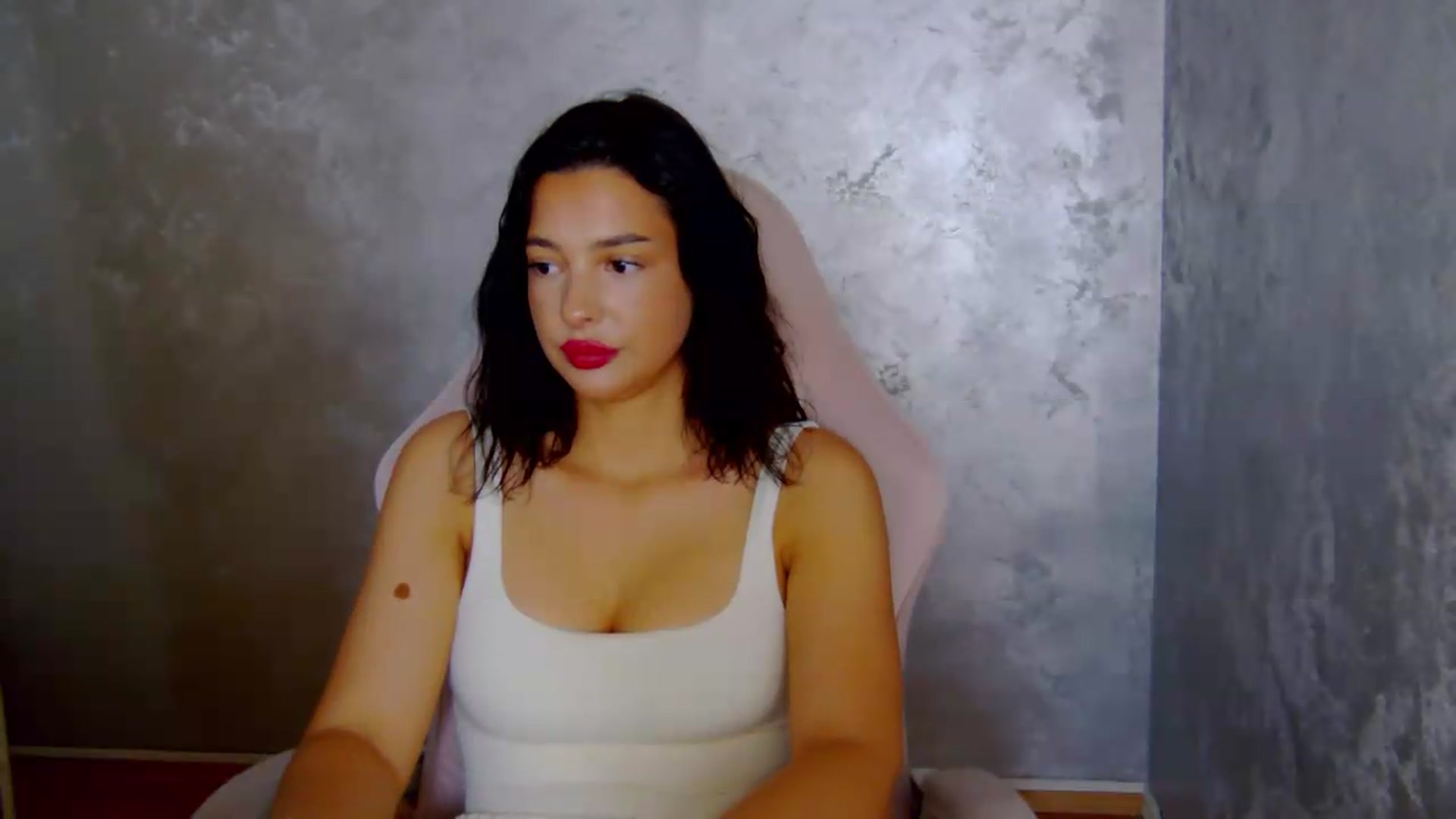Gallery image thumbnail from meliiis_'s myfreecams stream on, 06/09/2026, 14:58 image 5 of 20