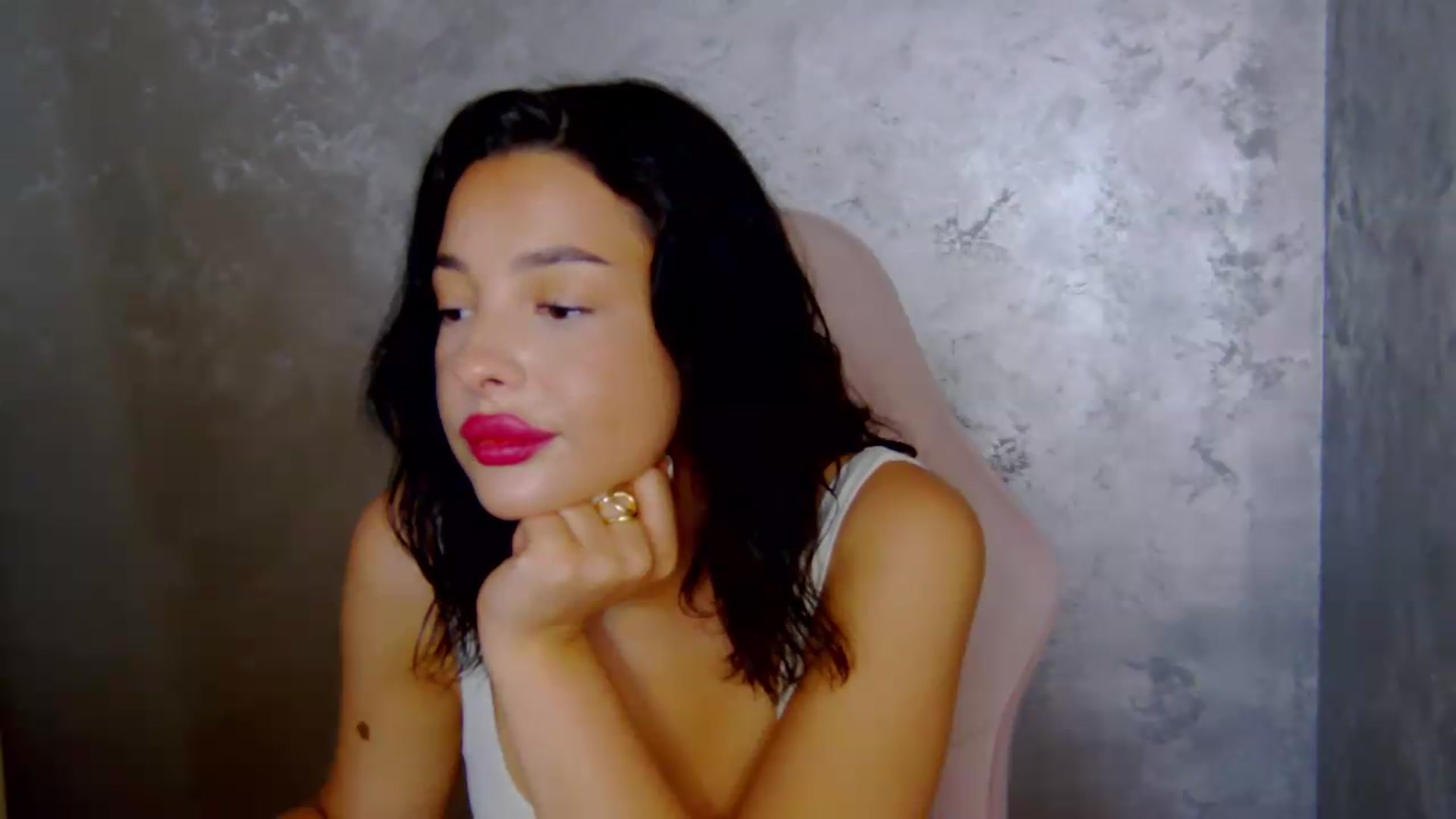 Gallery image thumbnail from meliiis_'s myfreecams stream on, 06/09/2026, 14:58 image 13 of 20