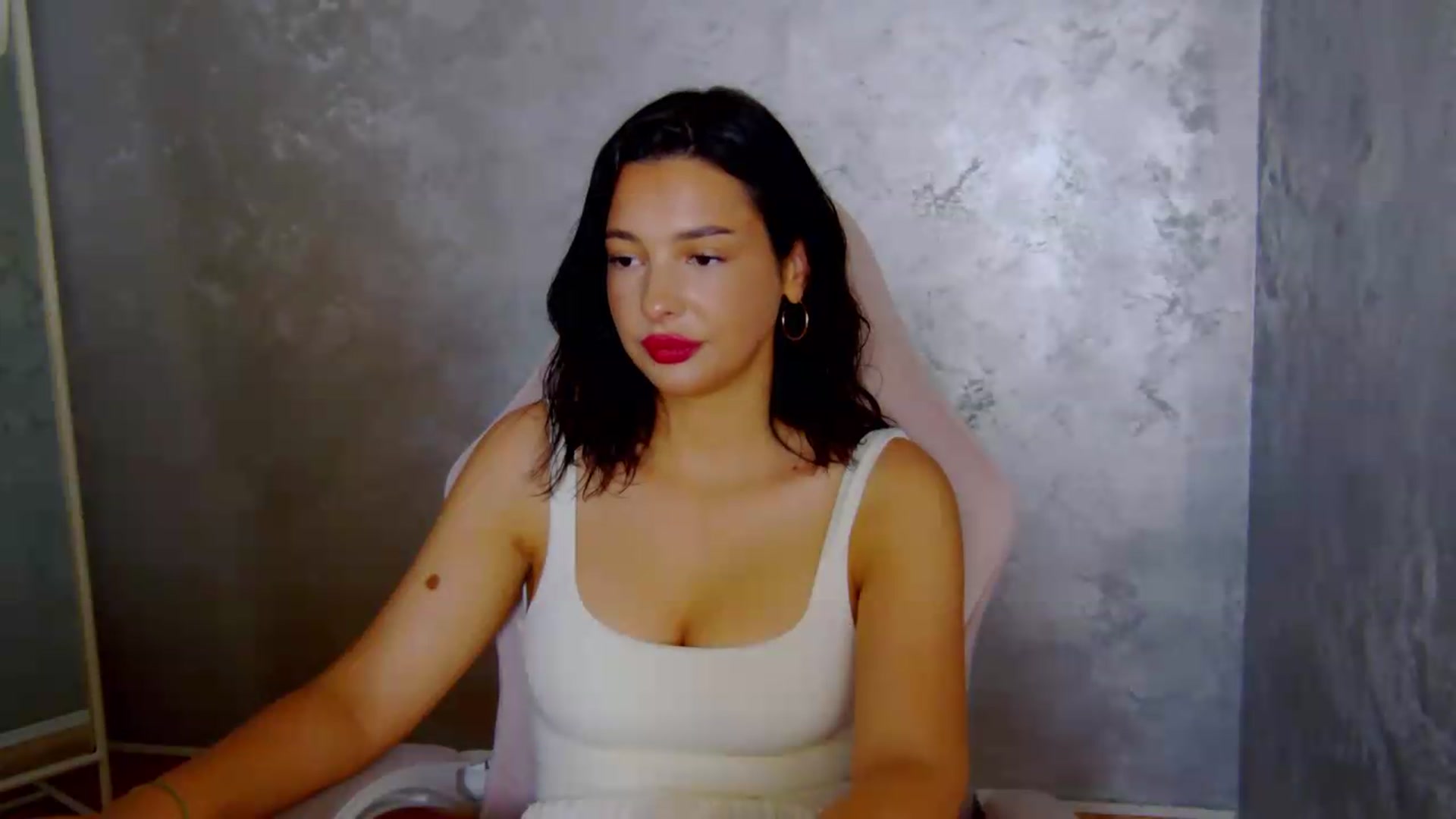 Gallery image thumbnail from meliiis_'s myfreecams stream on, 06/09/2026, 14:58 image 14 of 20
