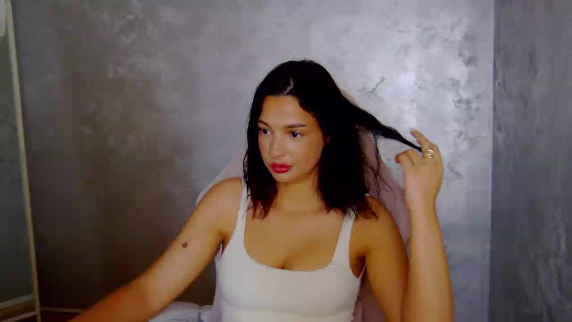 Gallery image thumbnail from meliiis_'s myfreecams stream on, 06/09/2026, 17:37 image 1 of 20