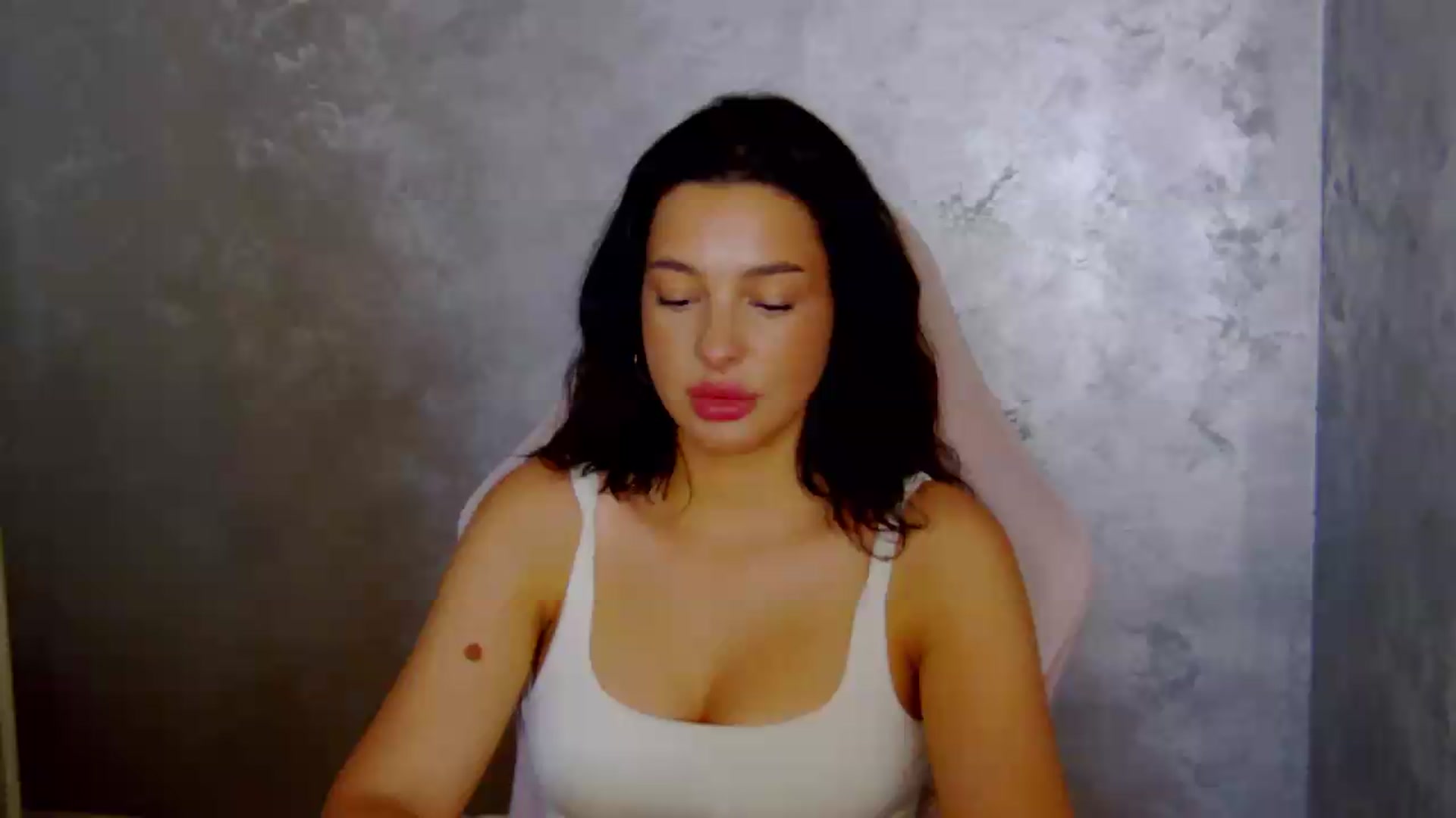 Gallery image thumbnail from meliiis_'s myfreecams stream on, 06/09/2026, 18:57 image 4 of 20