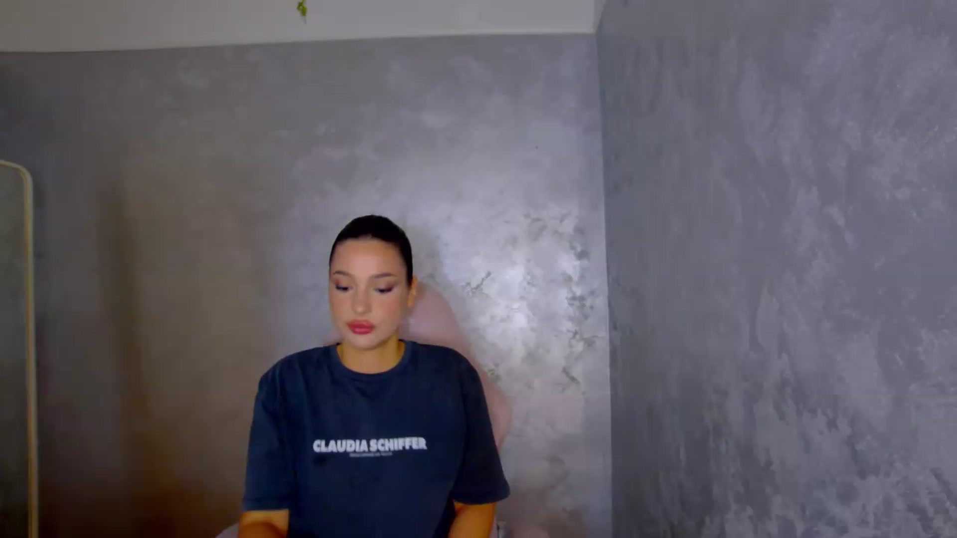 Gallery image thumbnail from meliiis_'s myfreecams stream on, 06/10/2026, 14:20 image 9 of 20